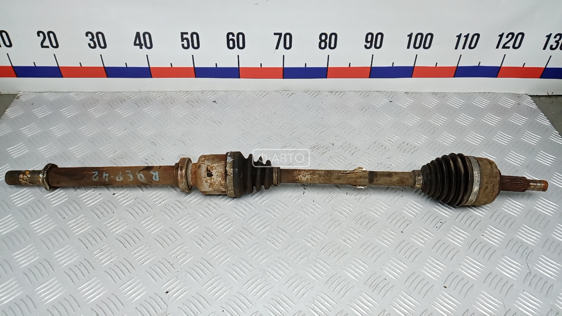 Привод передний правый