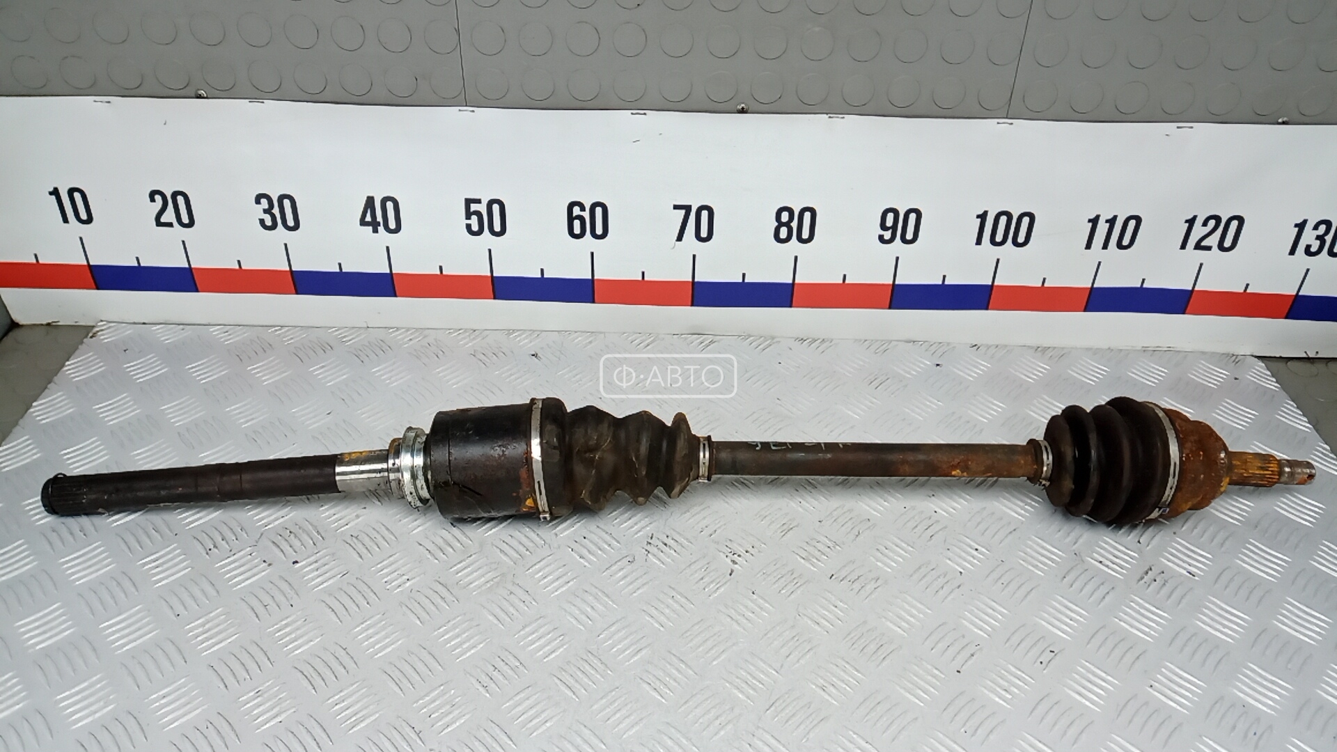 Привод передний правый