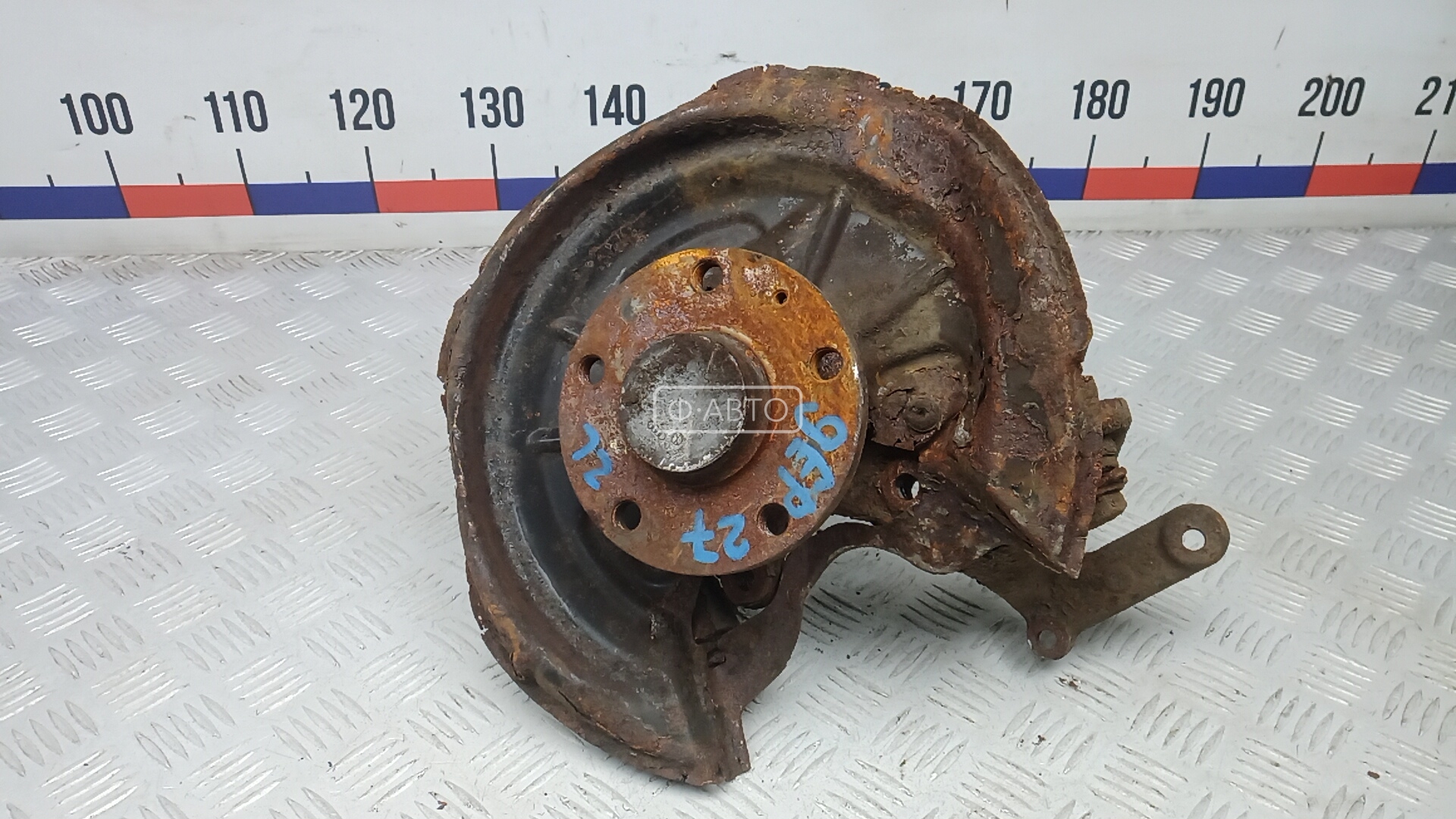 Ступица задняя левая