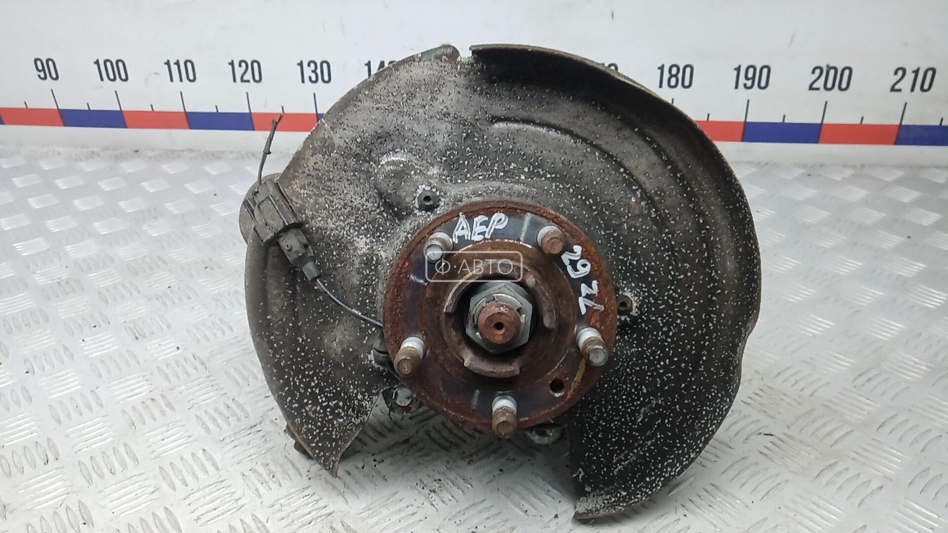 Ступица задняя левая