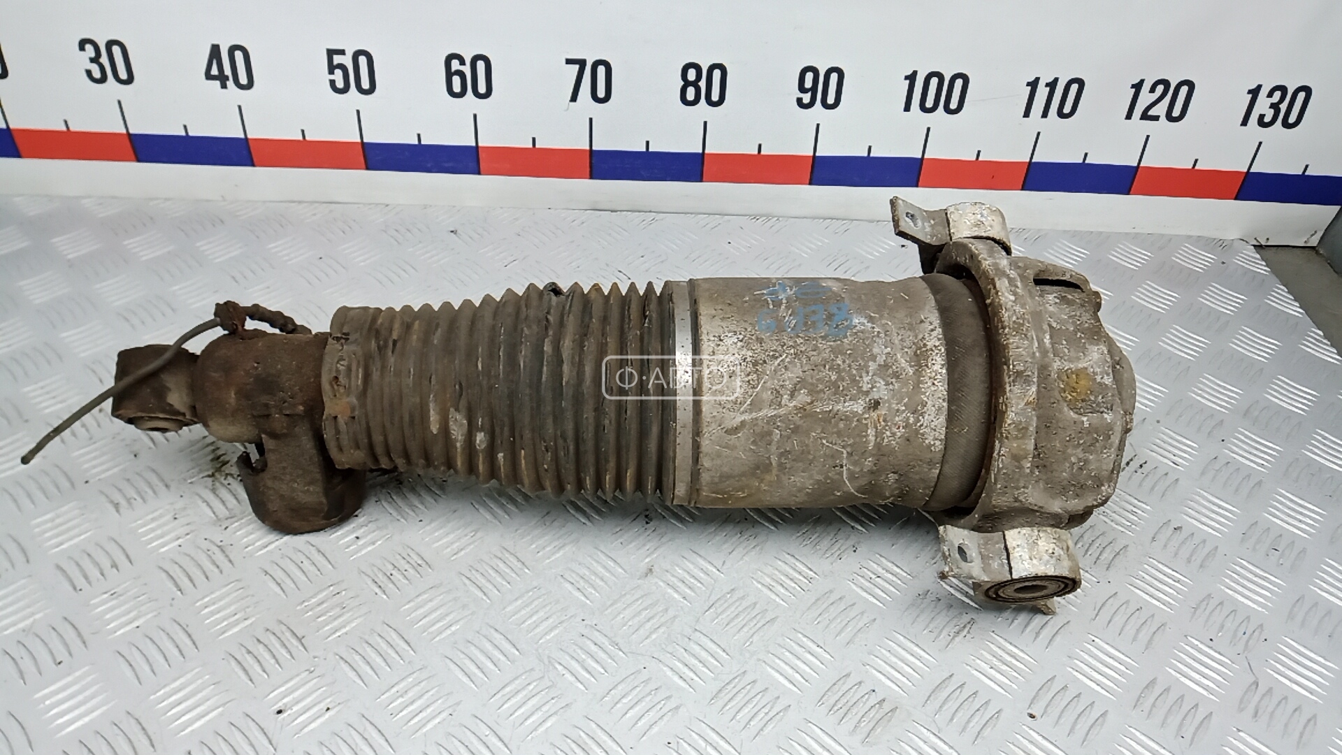 Пневмоподушка задняя