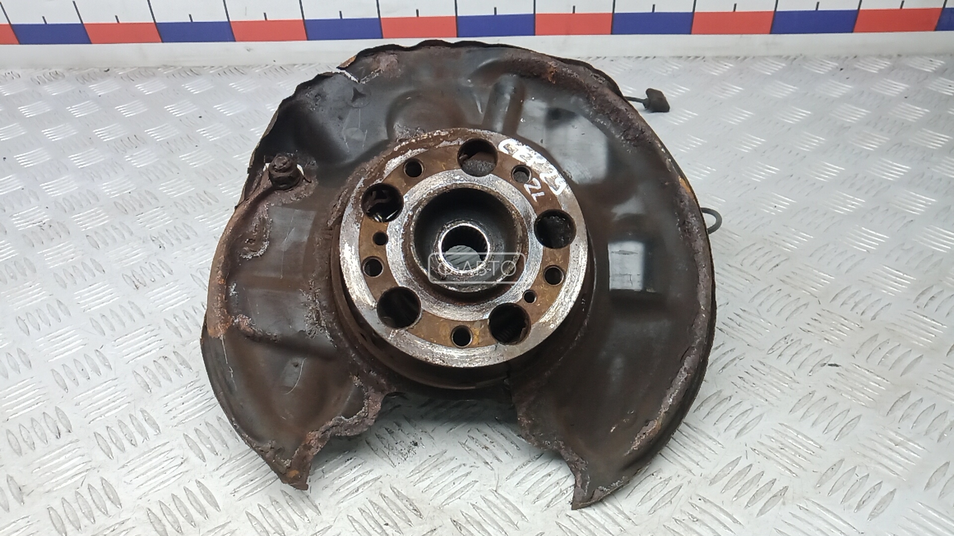 Ступица задняя левая