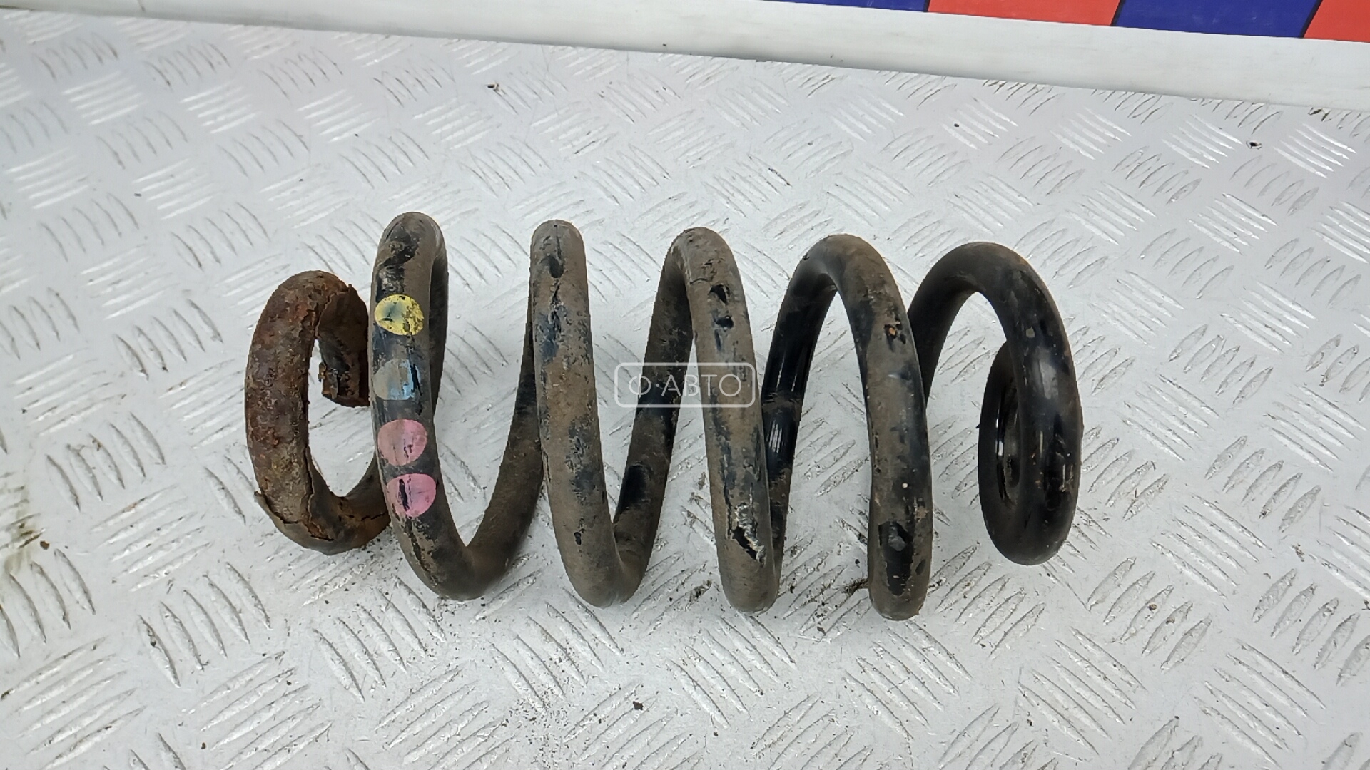 Пружина задняя