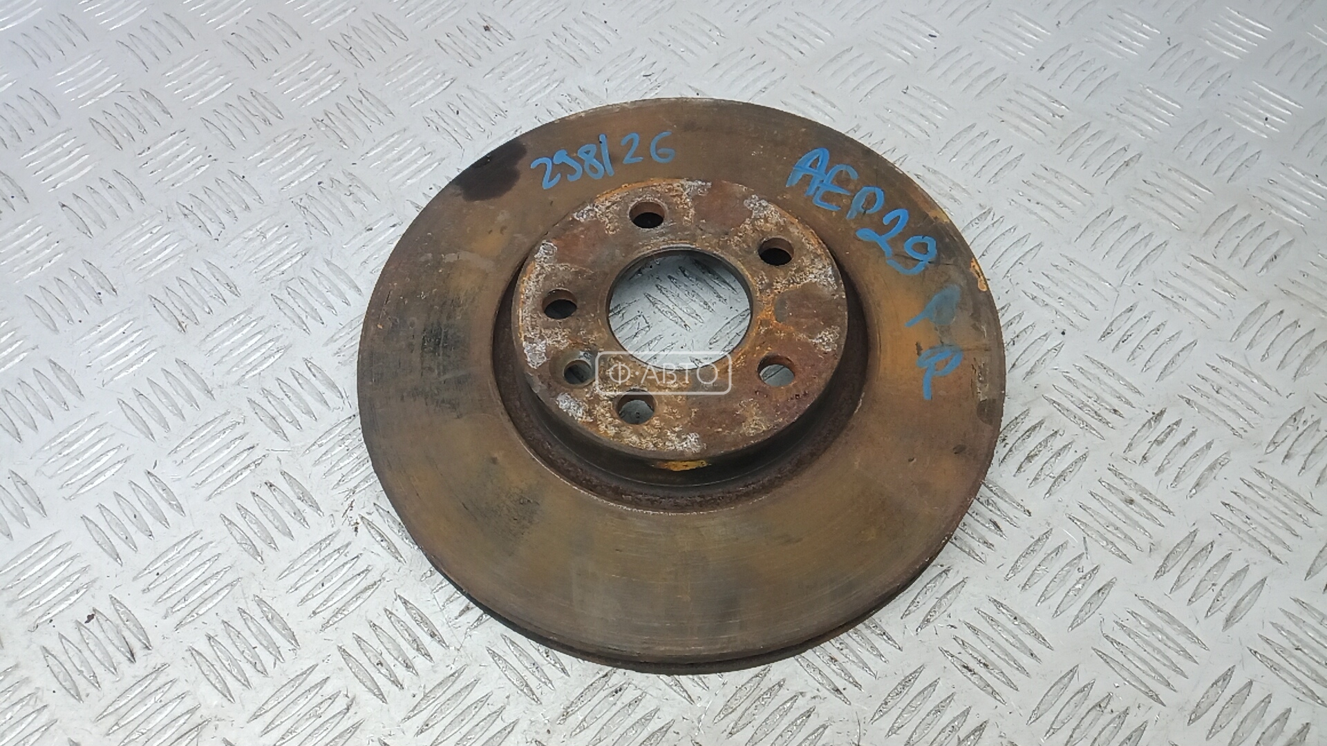 Диск тормозной передний