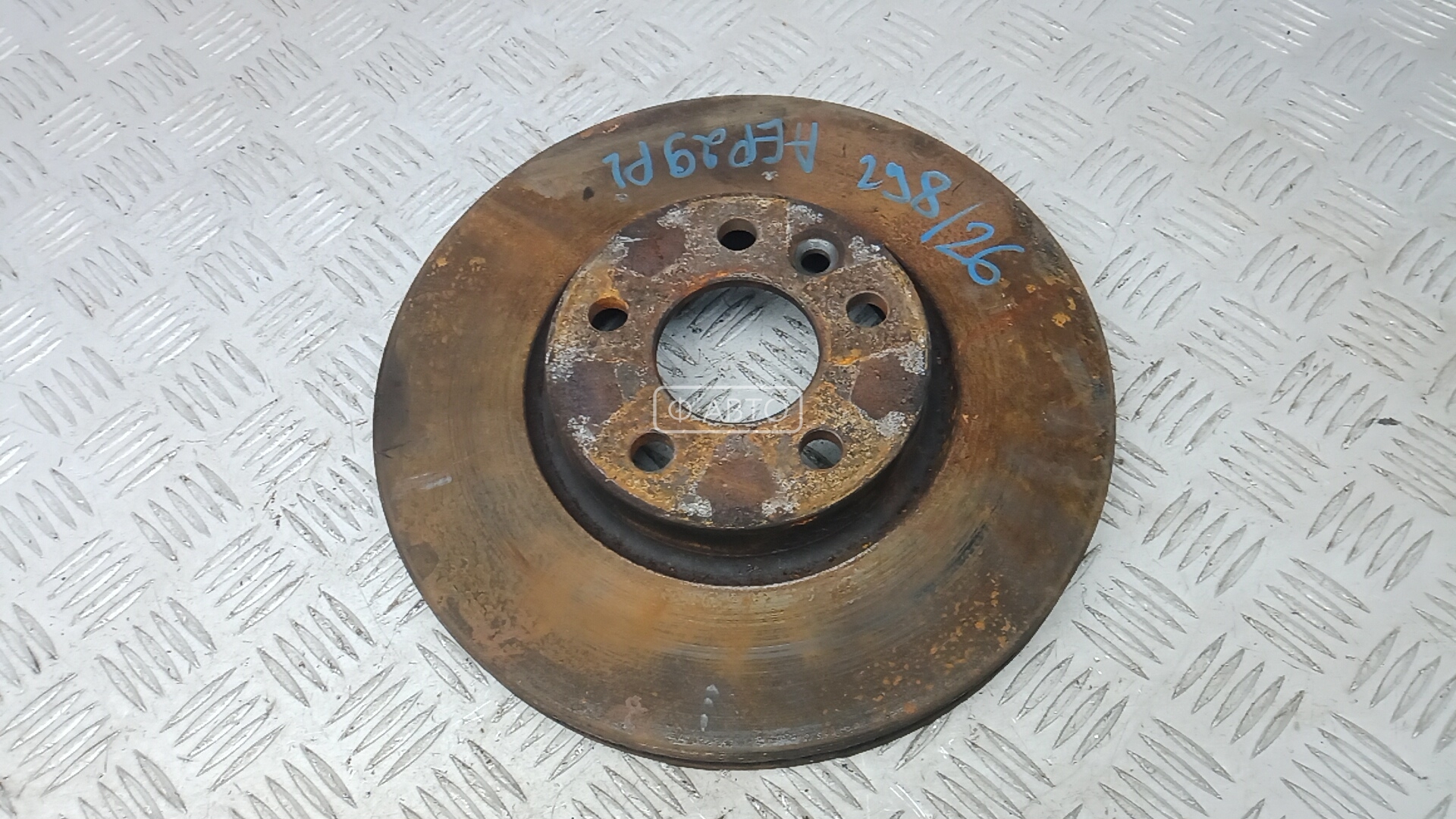 Диск тормозной передний