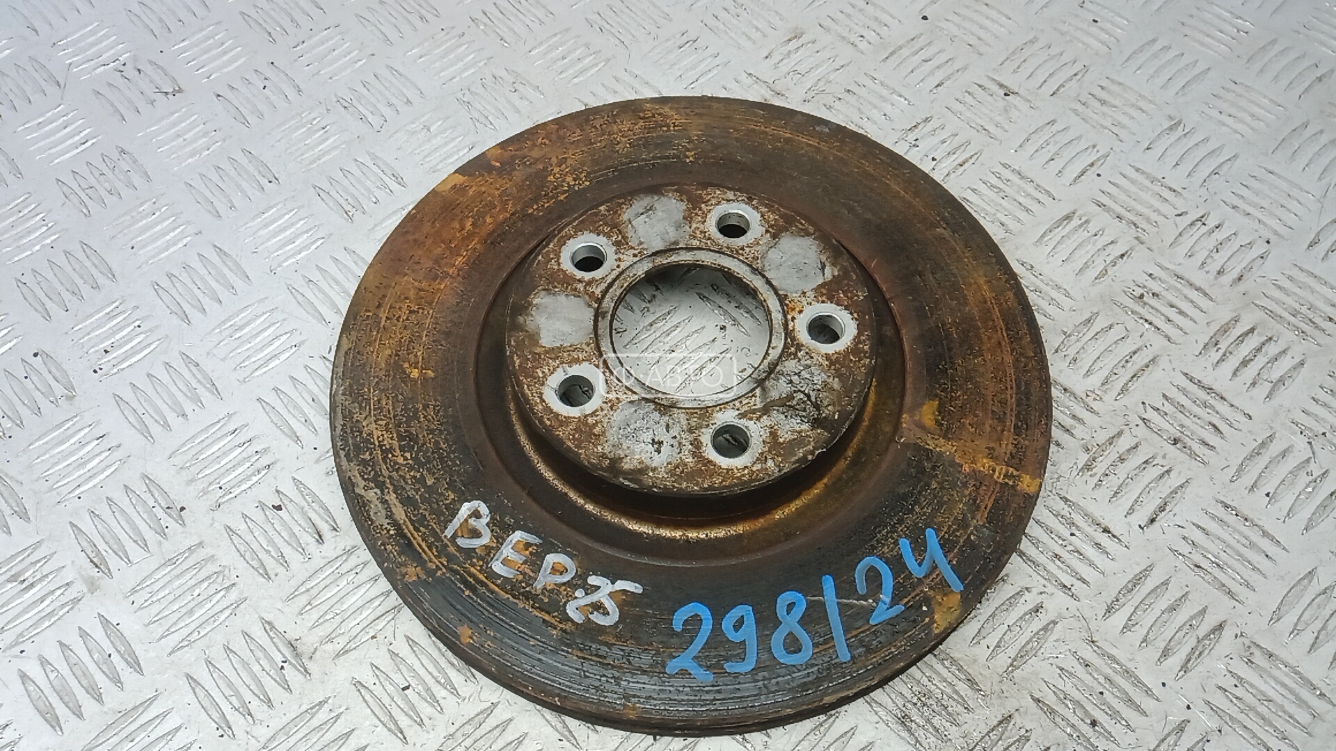 Диск тормозной передний