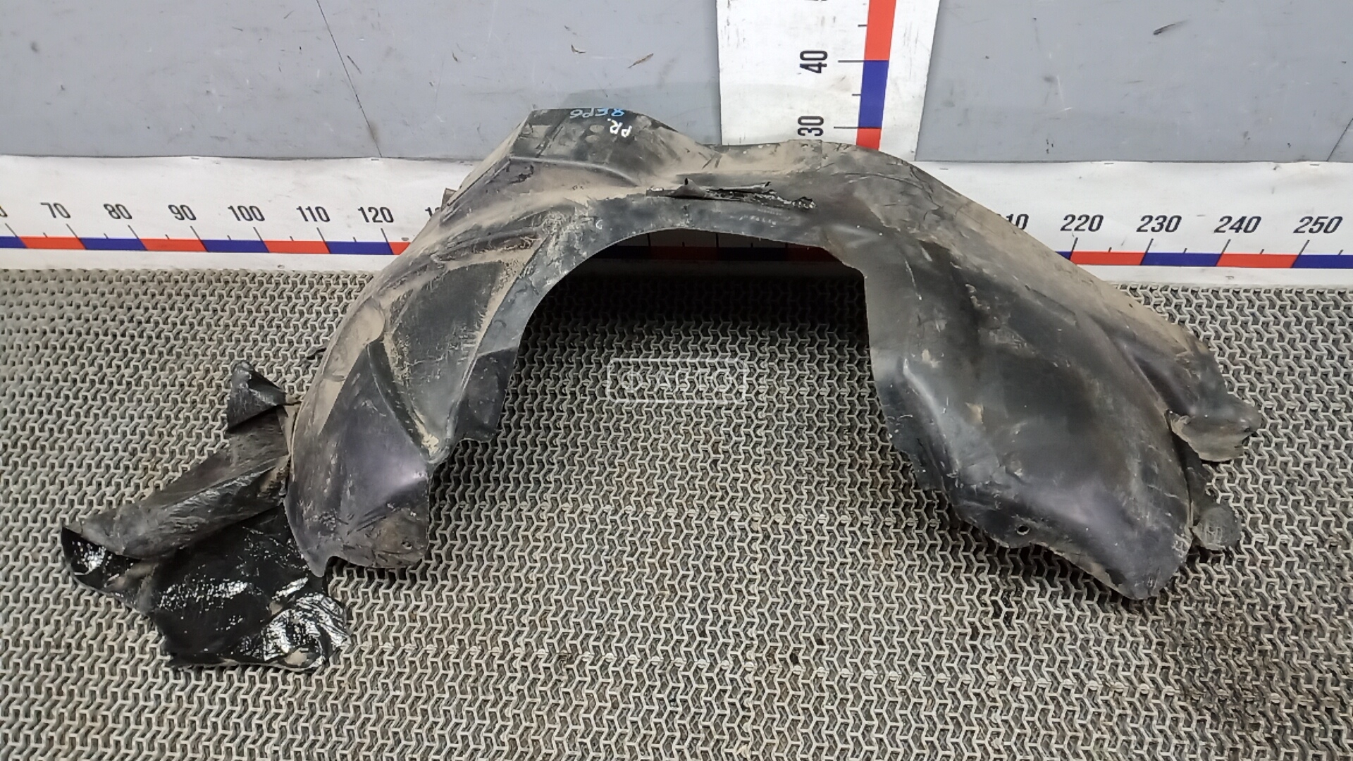 Защита арок (защита крыла, подкрылок) передняя правая