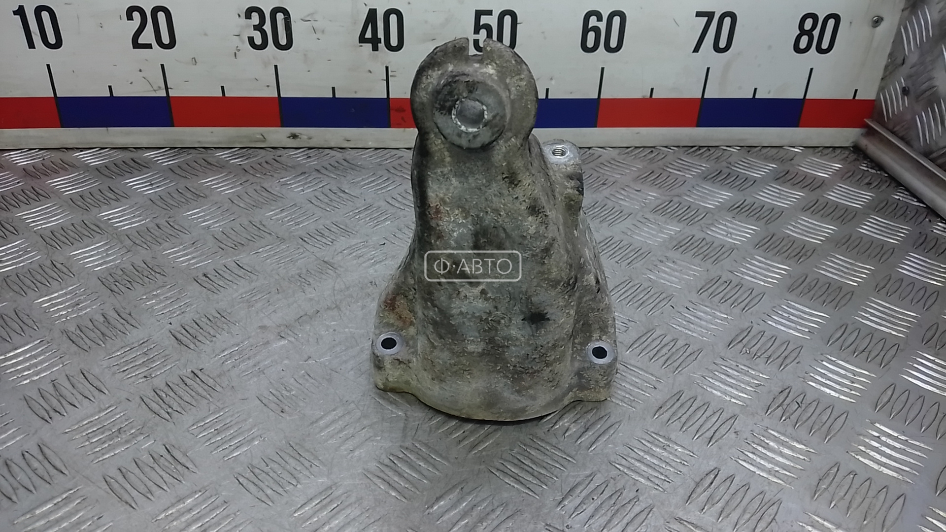 Кронштейн двигателя дизельный