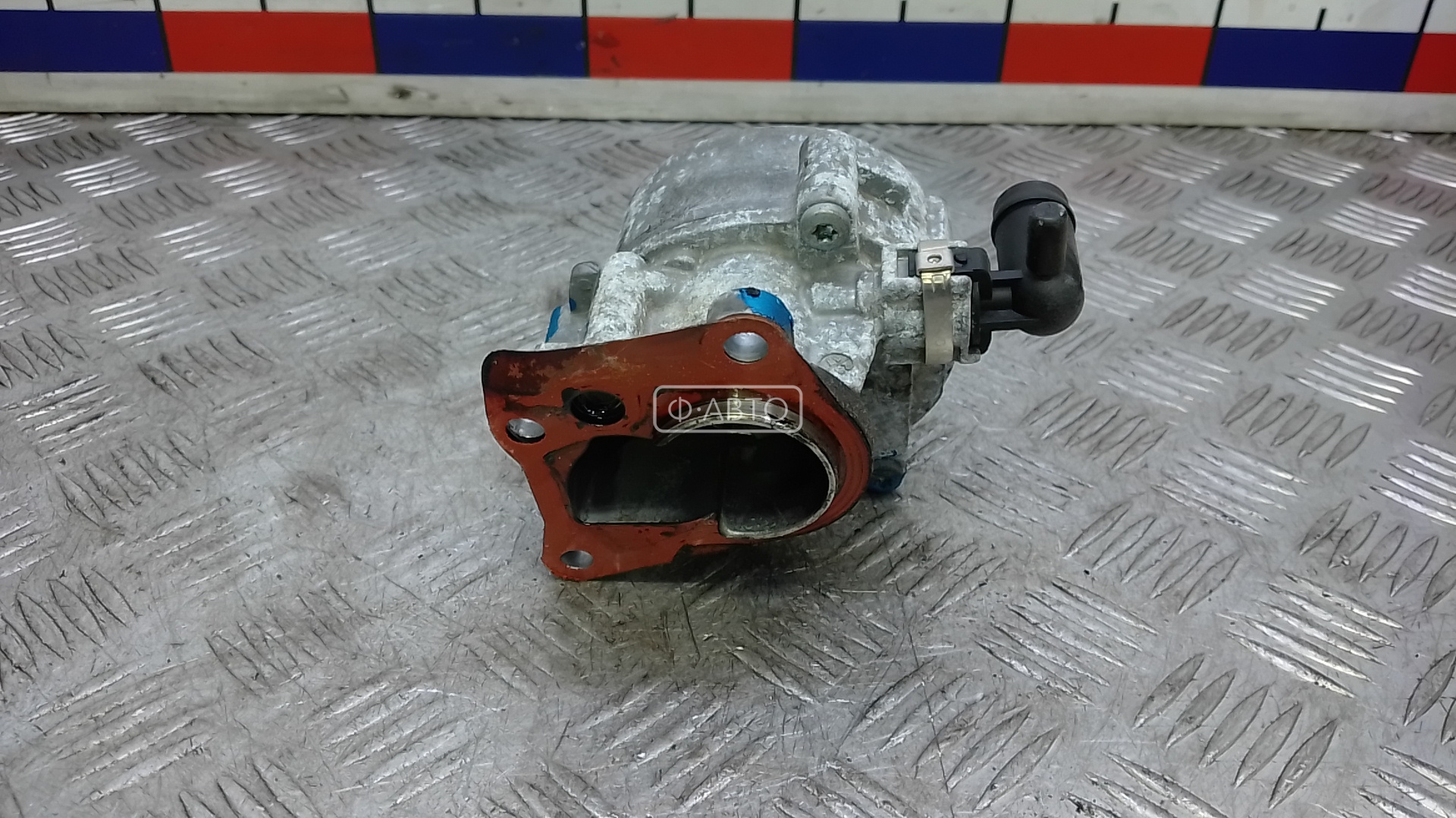 Насос вакуумный