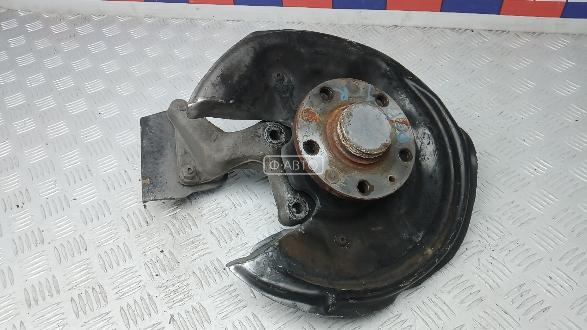 Ступица задняя правая