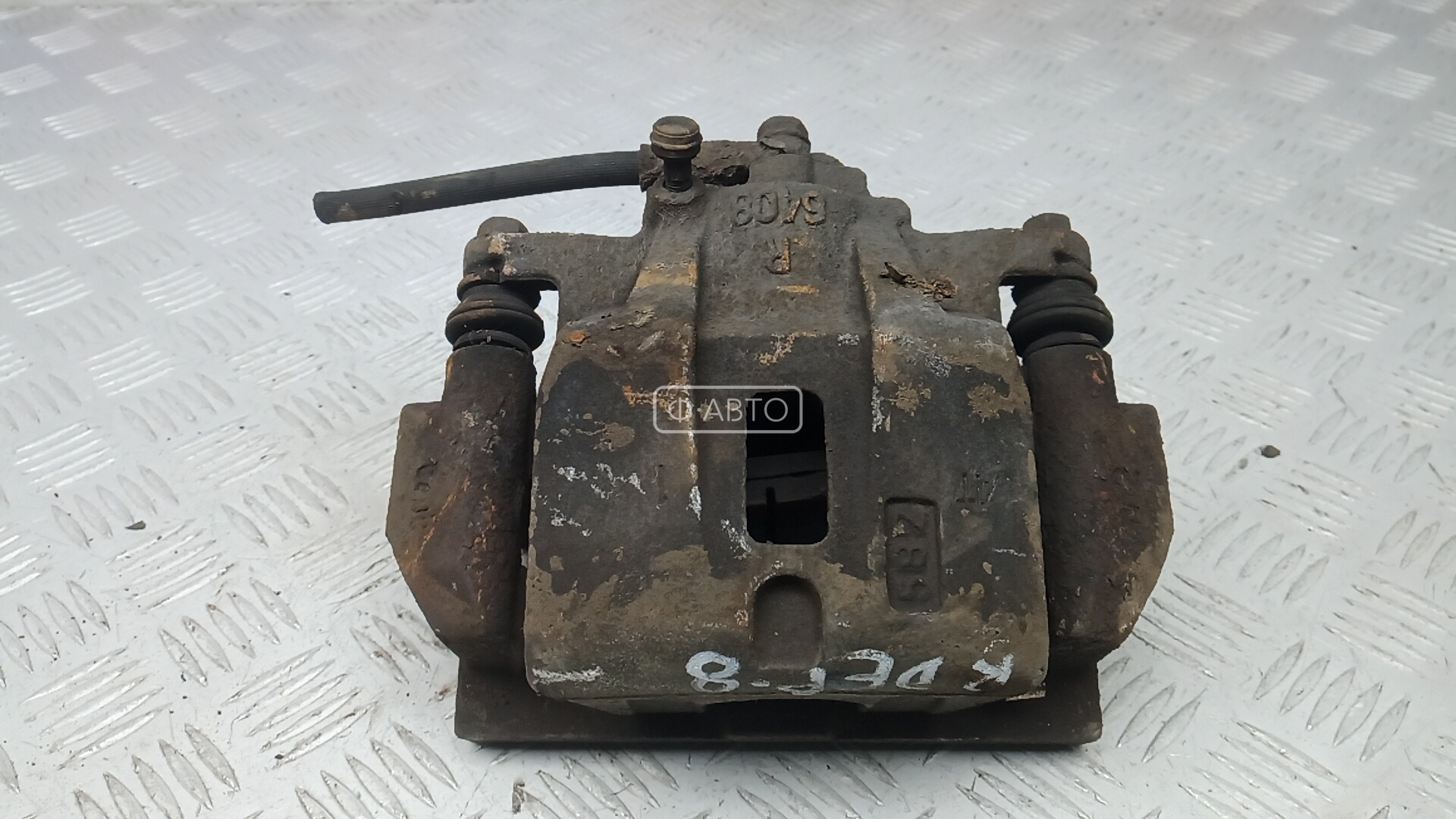 Суппорт тормозной передний правый