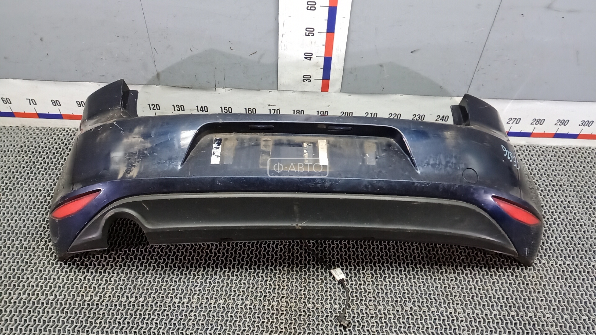 Бампер задний