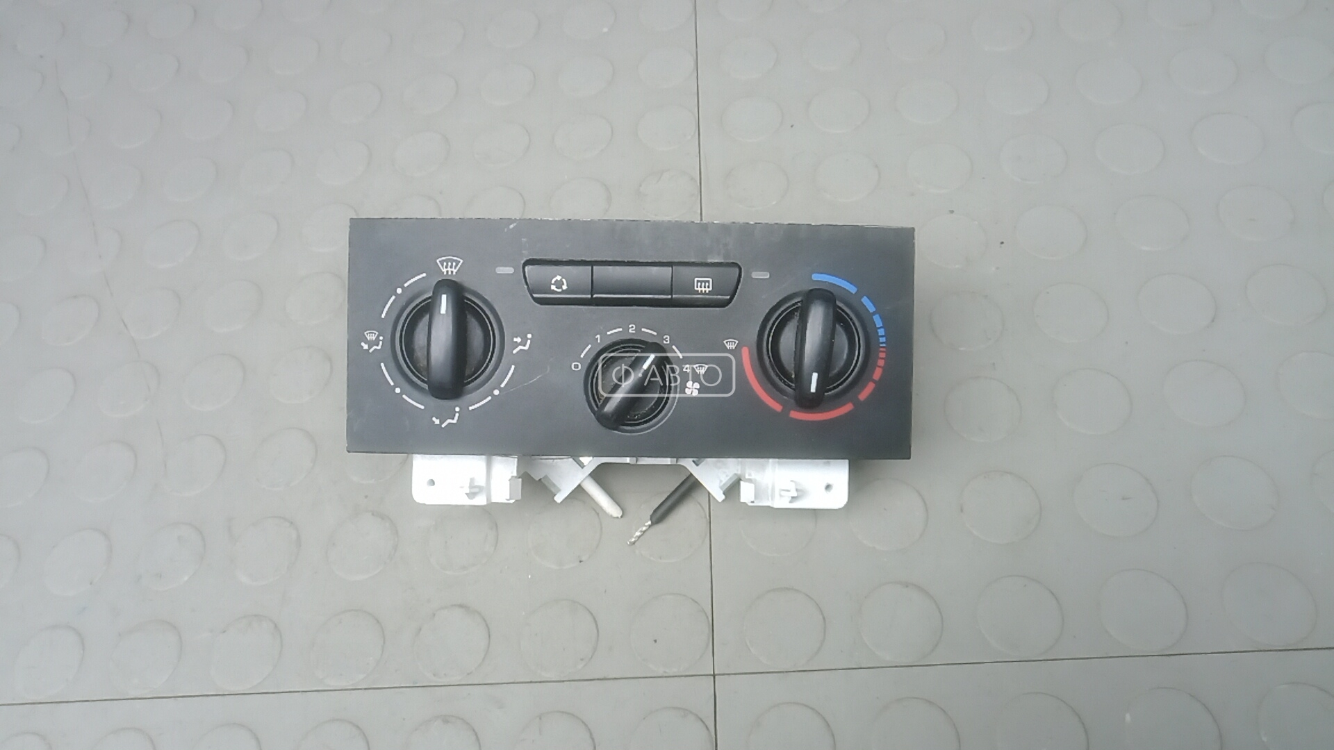 Блок управления печки и климат-контроля