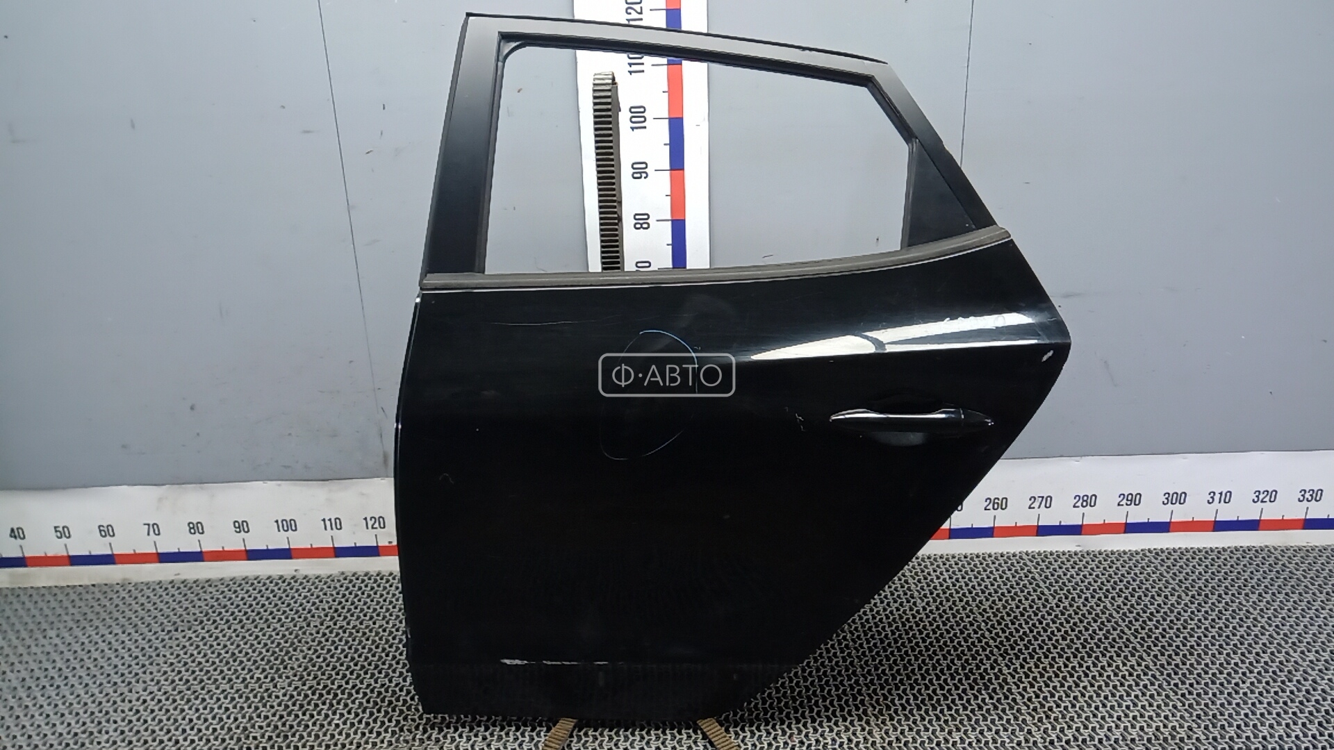Дверь задняя левая