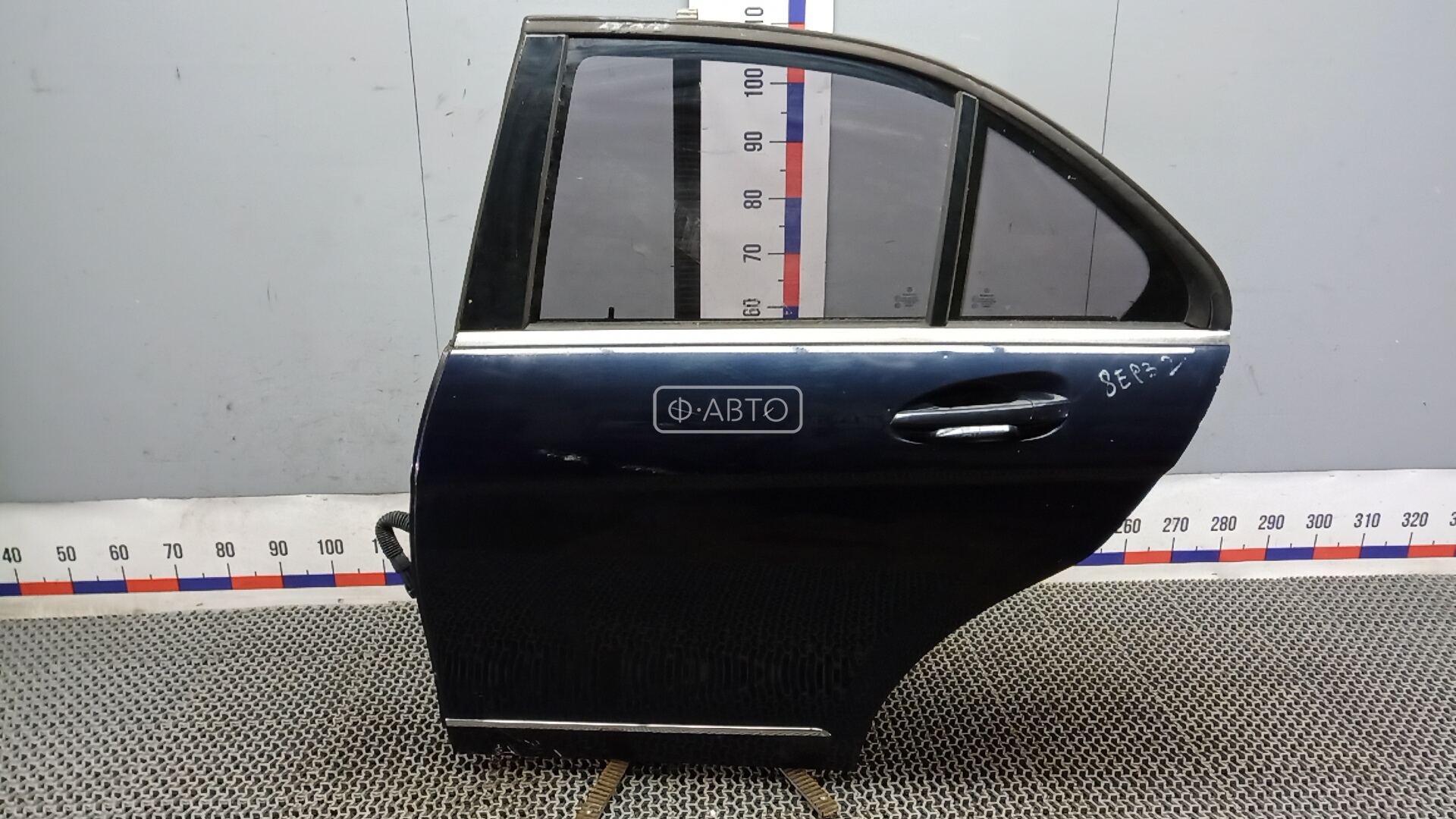 Дверь задняя левая