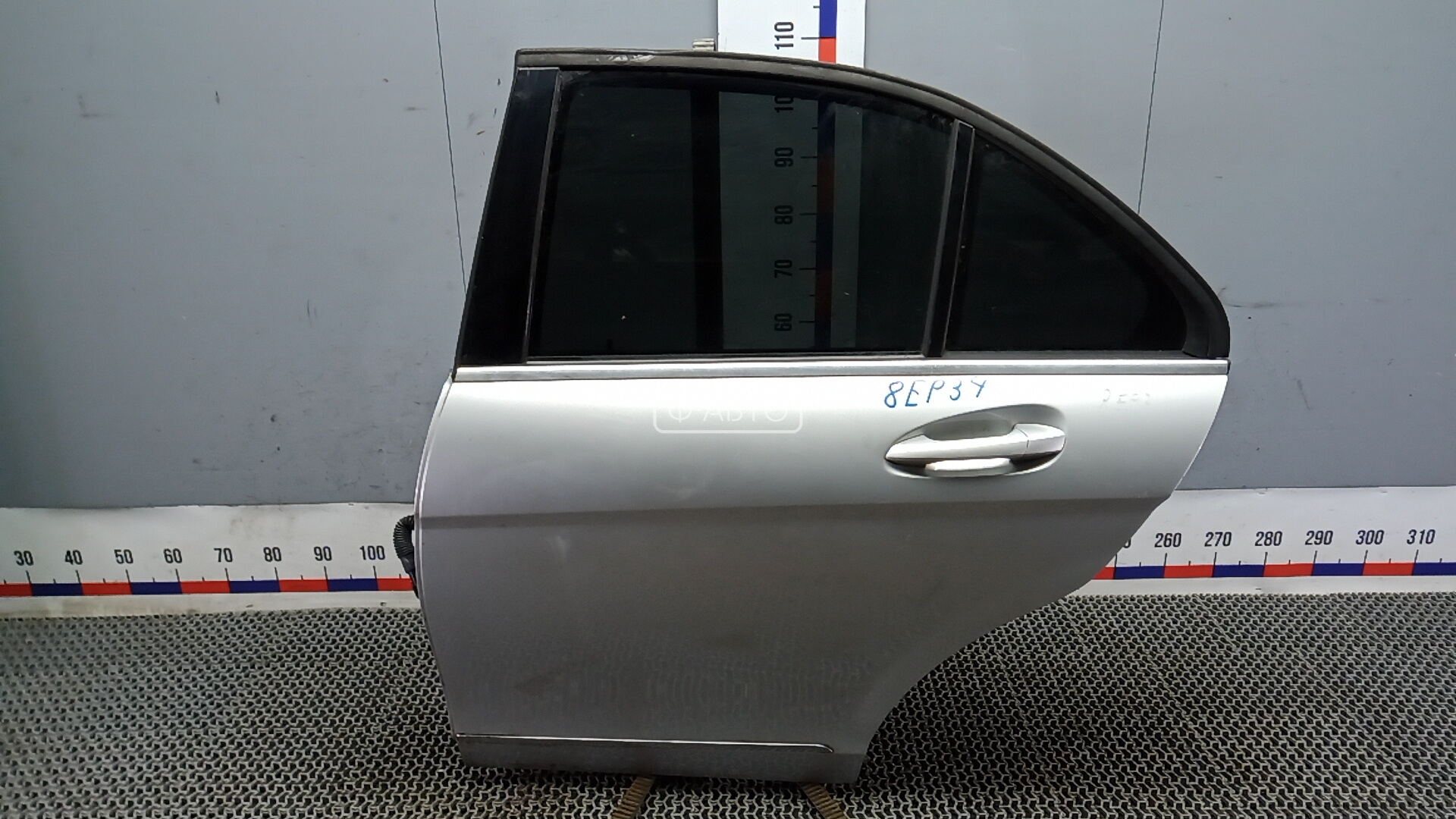 Дверь задняя левая