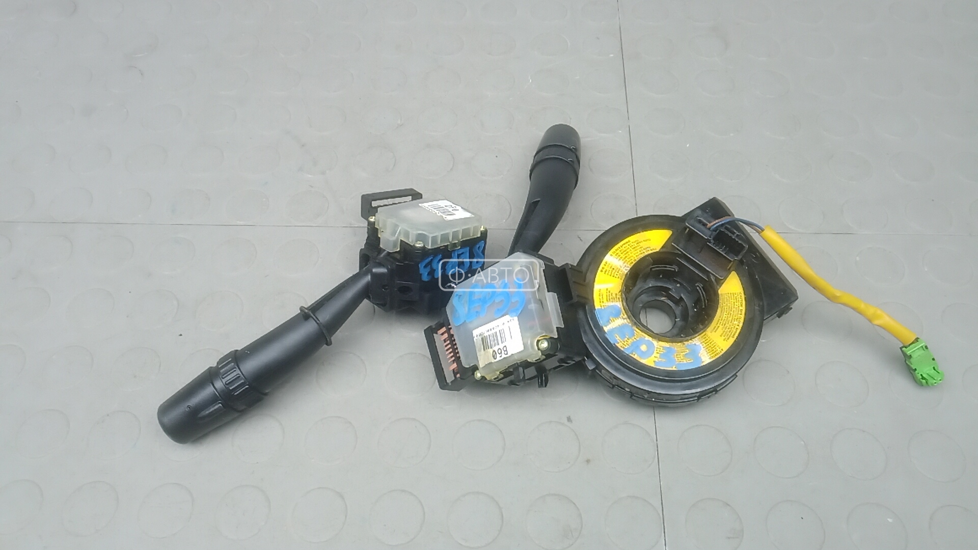 Переключатель поворотов и дворников (стрекоза)