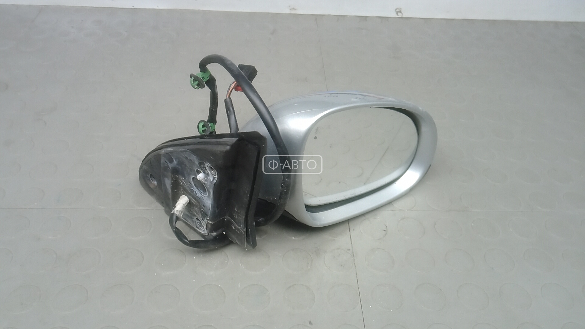 Зеркало наружное правое