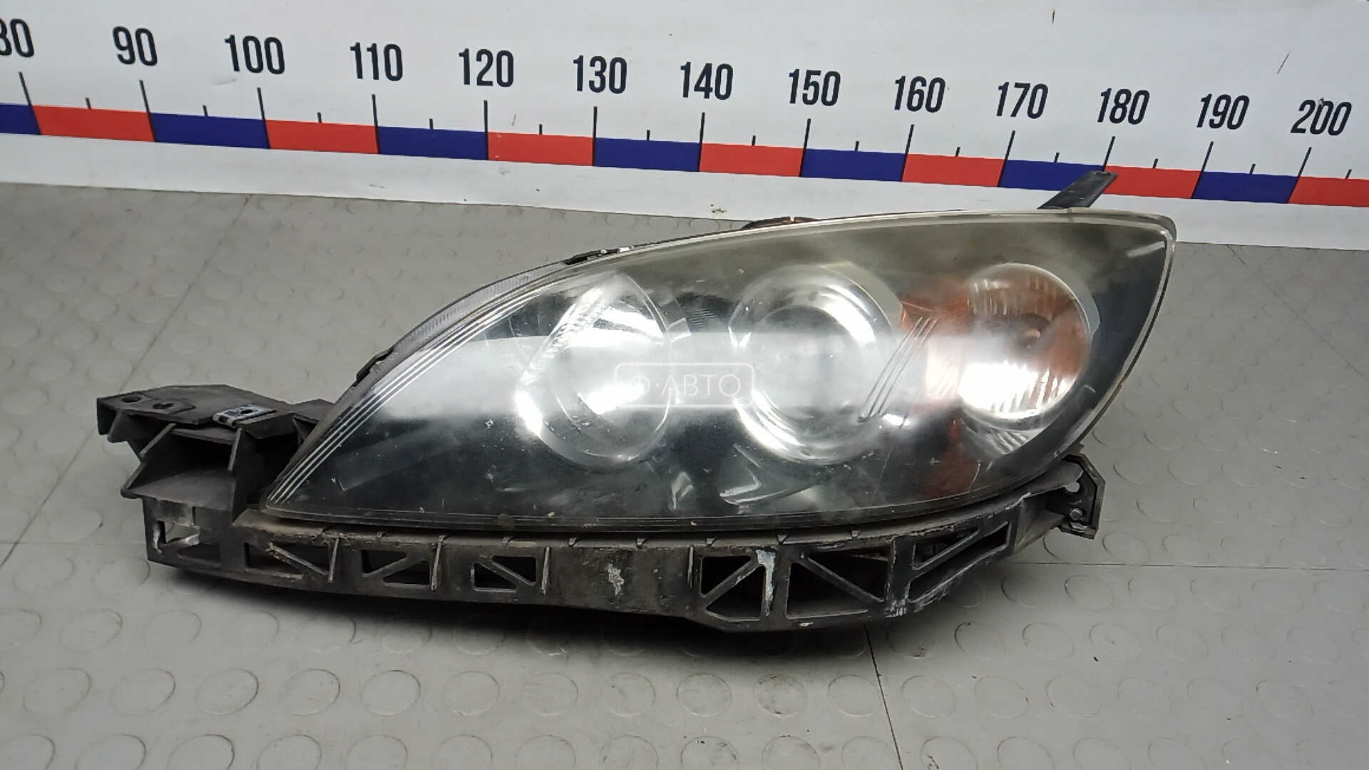 Фара левая