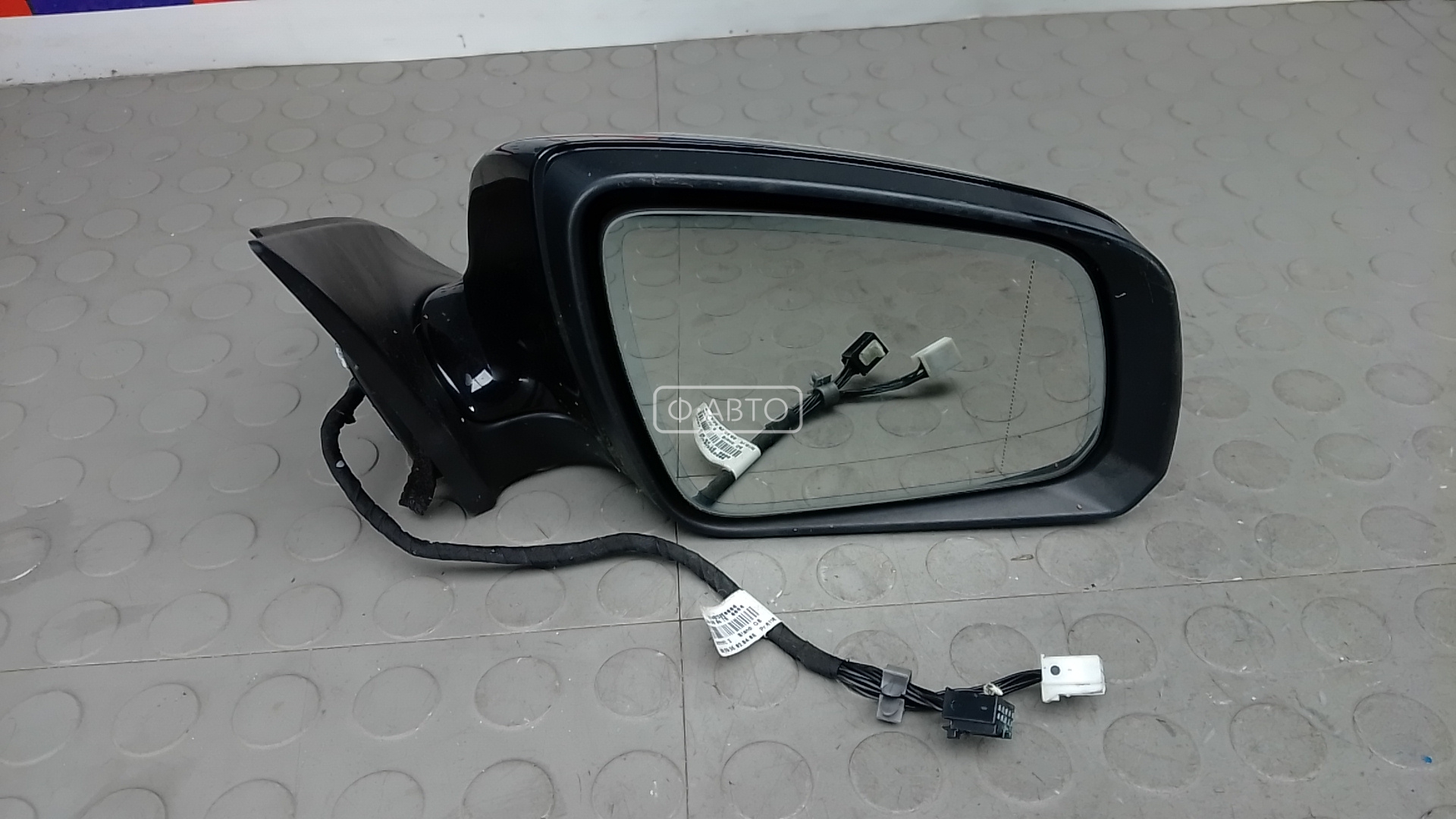 Зеркало наружное правое