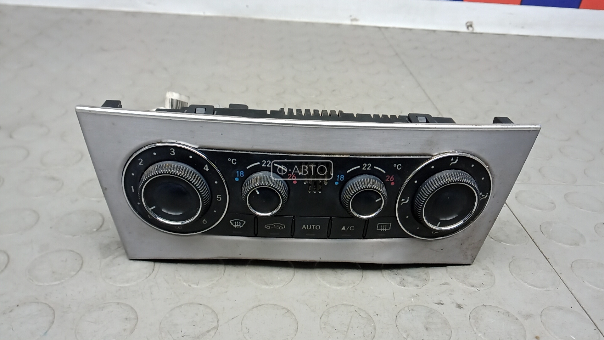 Блок управления печки и климат-контроля