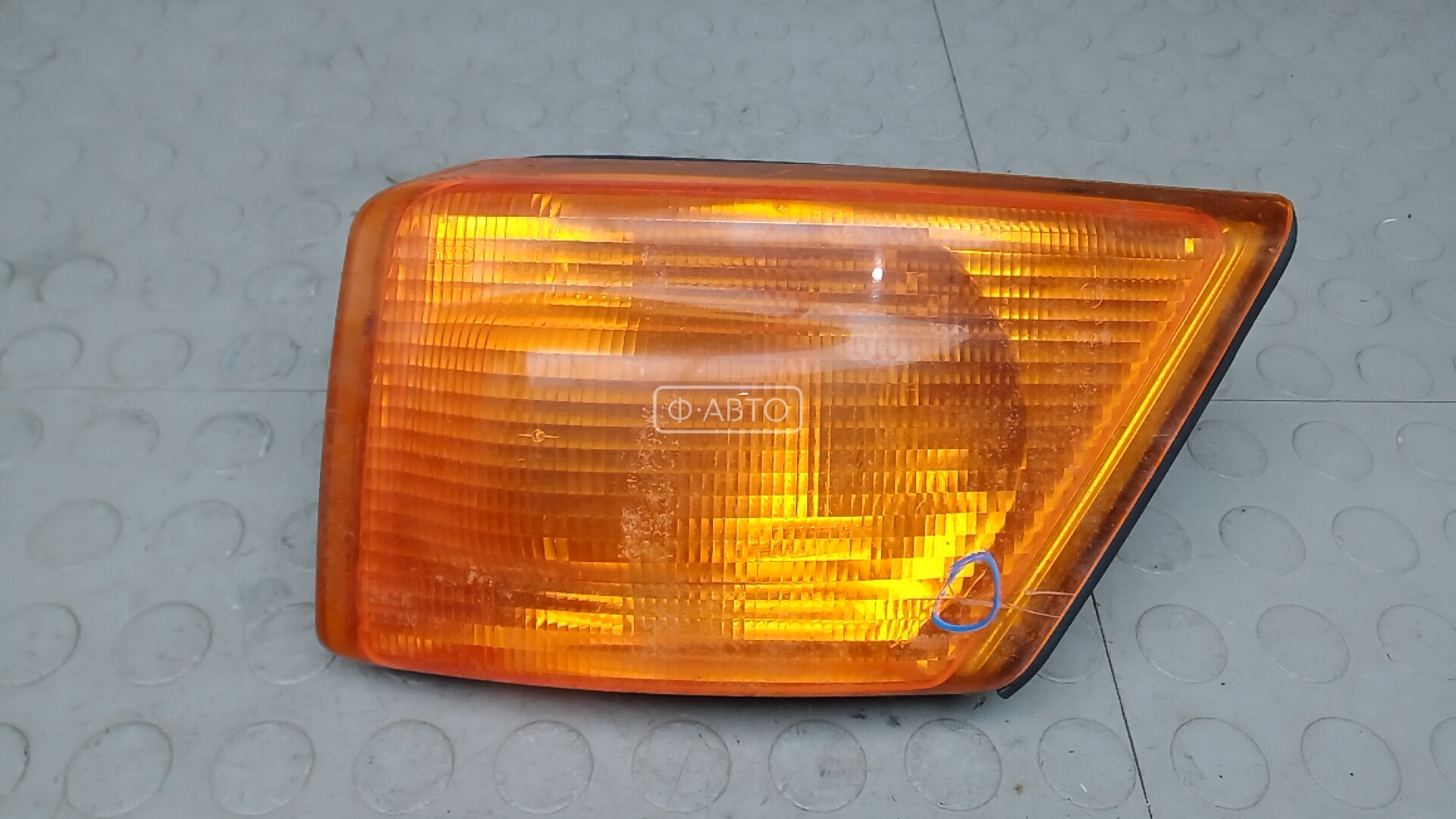 Поворотник фары левый