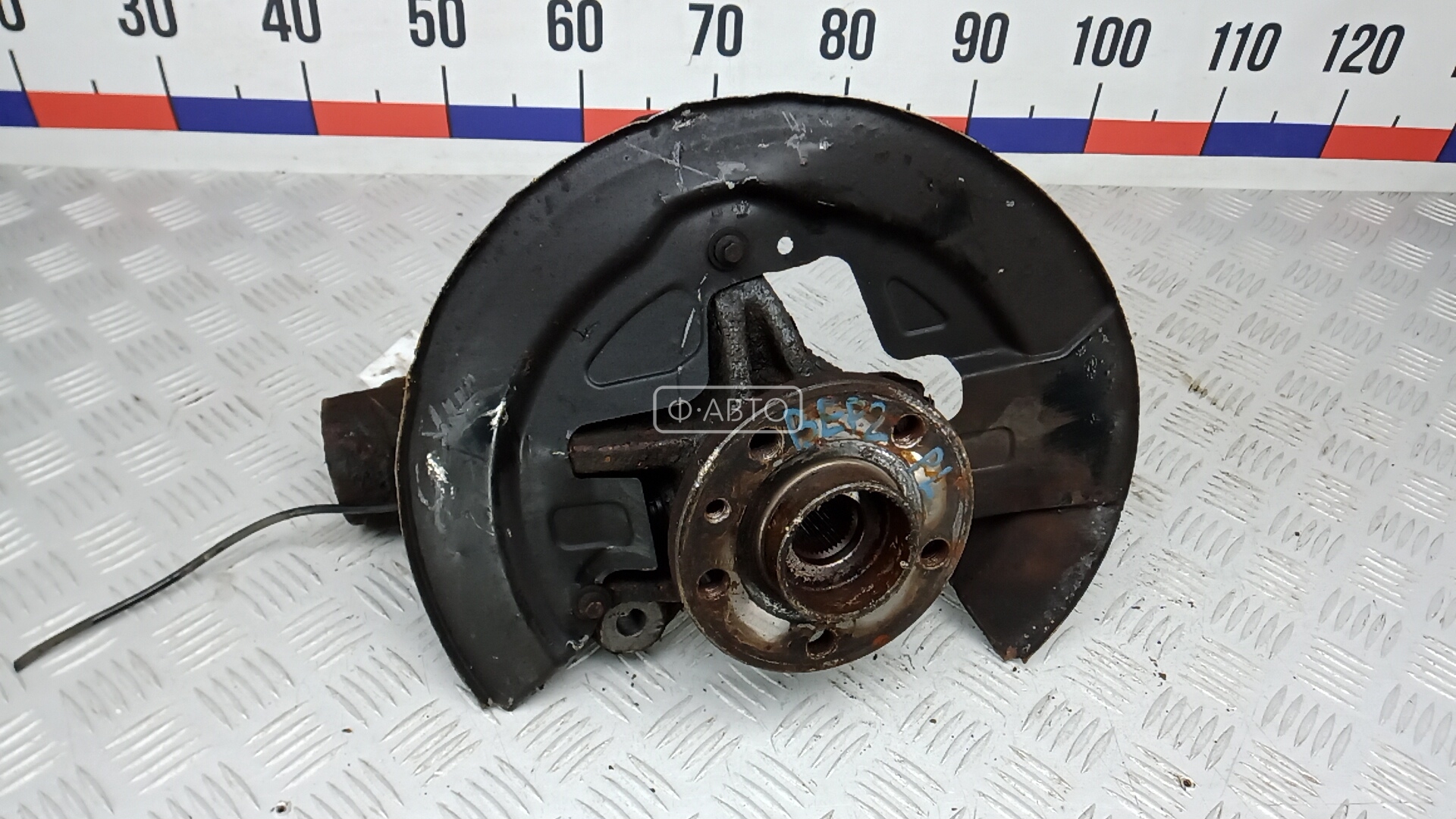 Ступица передняя левая