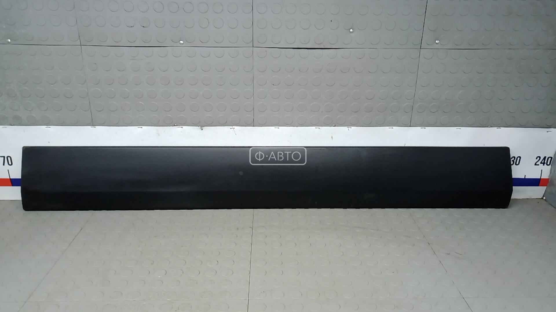 Молдинг двери сдвижной правой