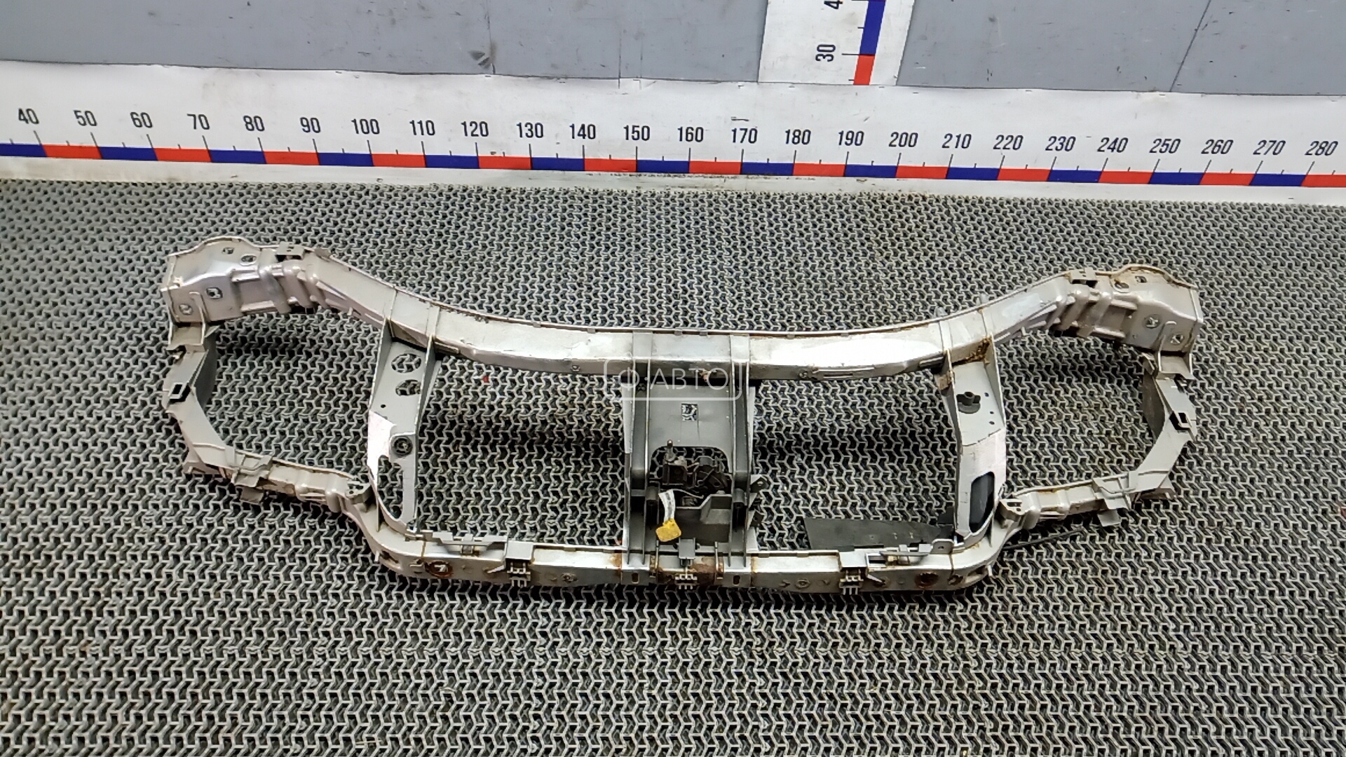 Передняя панель крепления облицовки (телевизор)