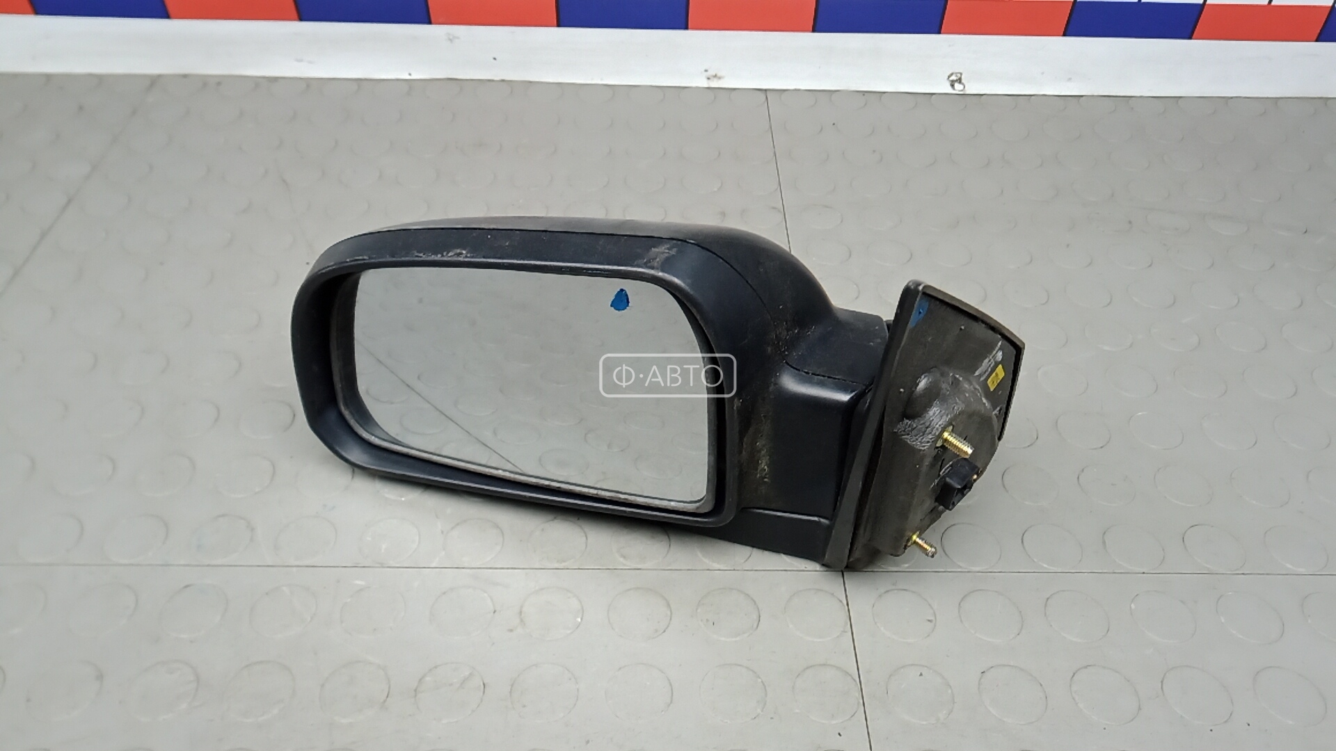 Зеркало наружное левое