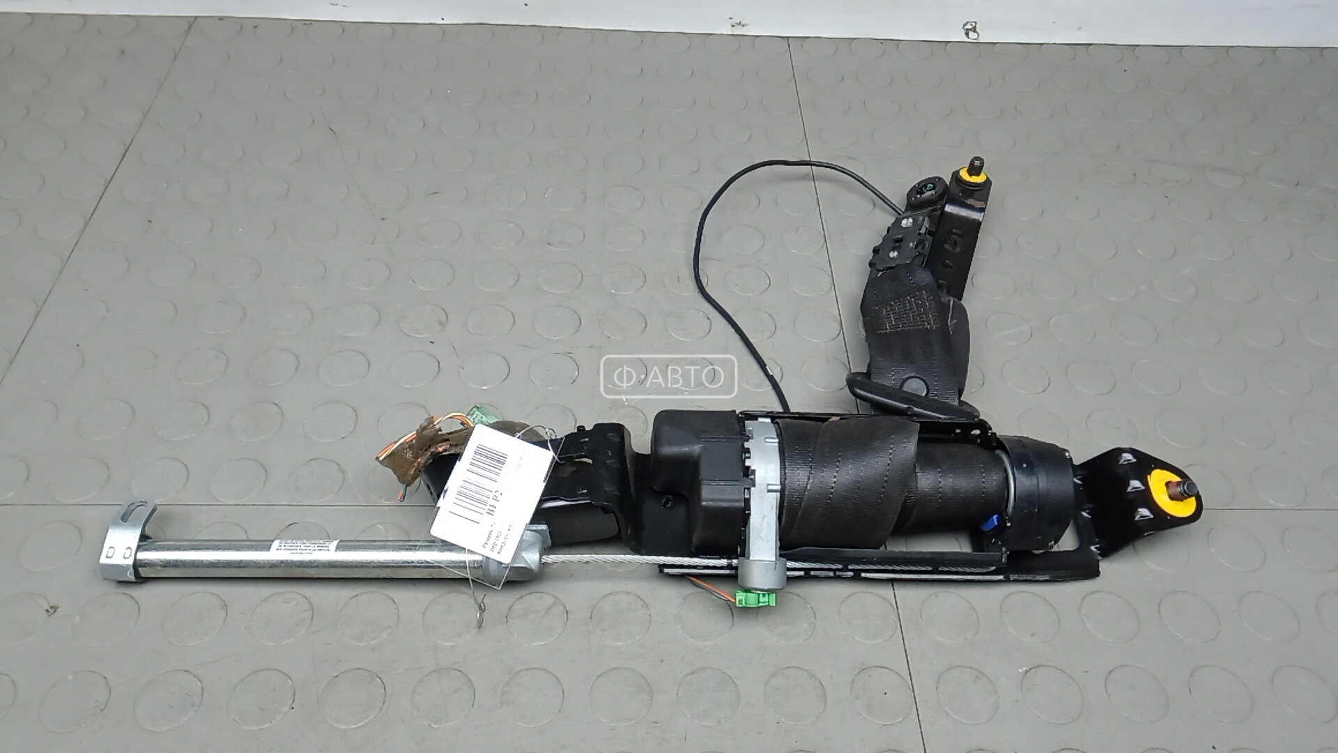 Ремень безопасности с пиропатроном сиденья переднего