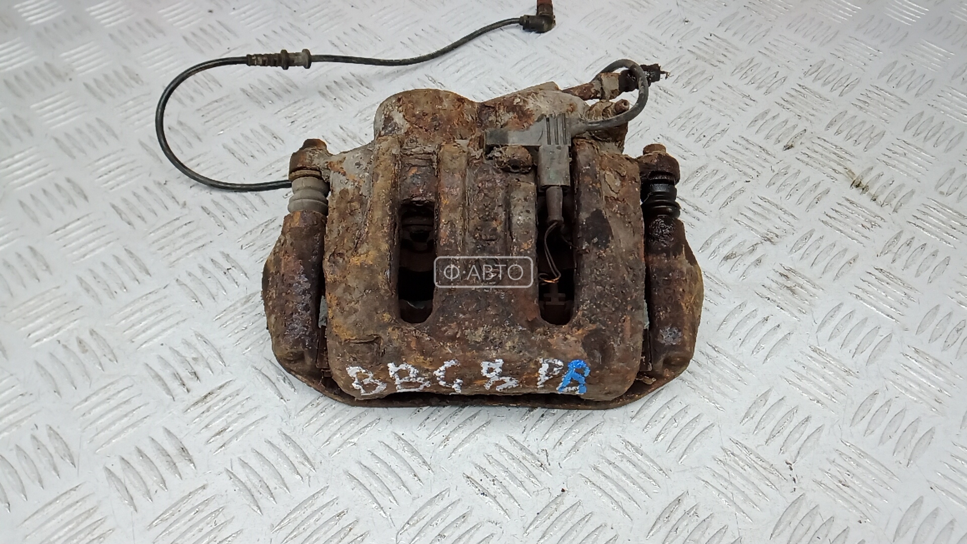 Суппорт тормозной передний правый