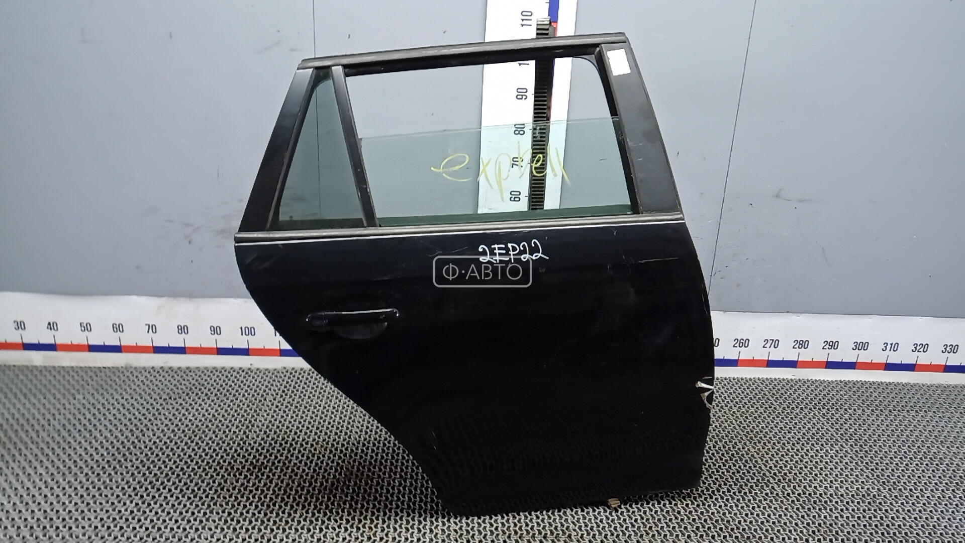 Дверь задняя правая