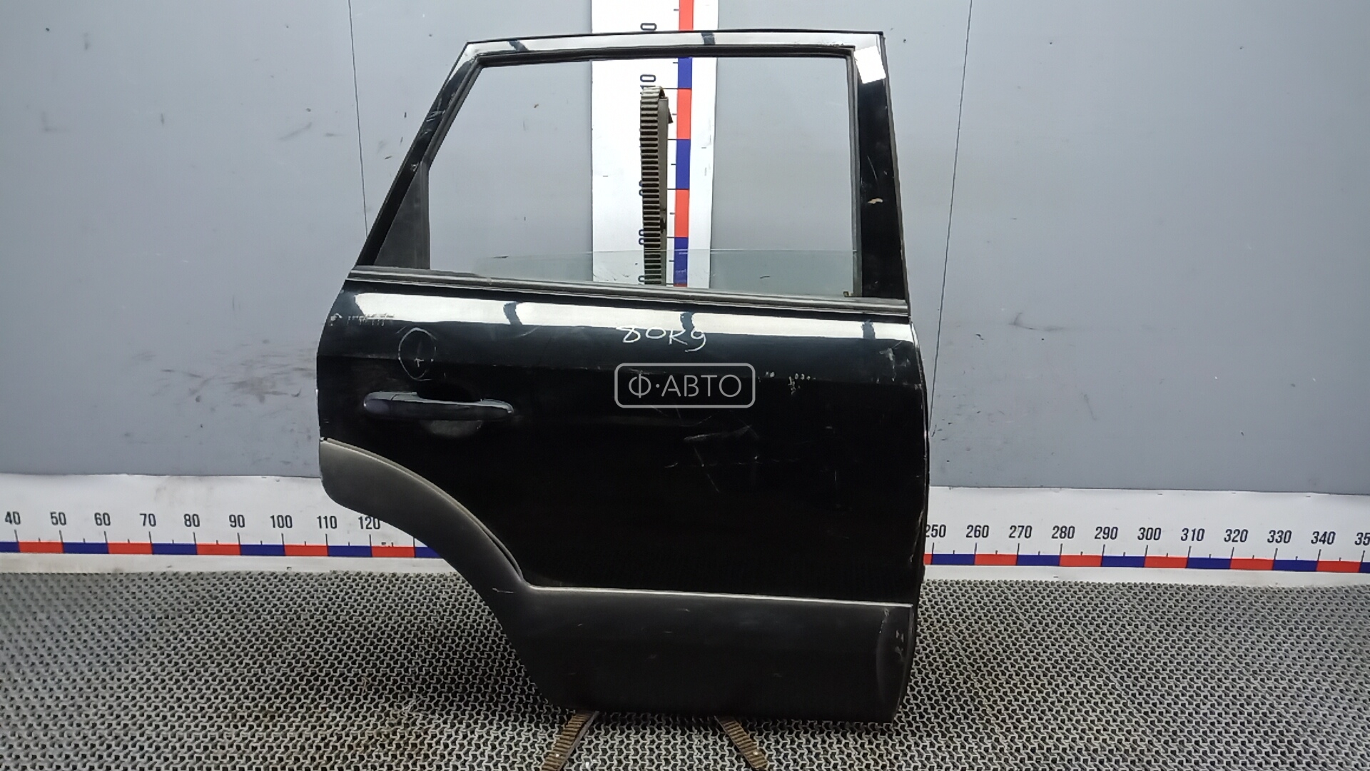 Дверь задняя правая