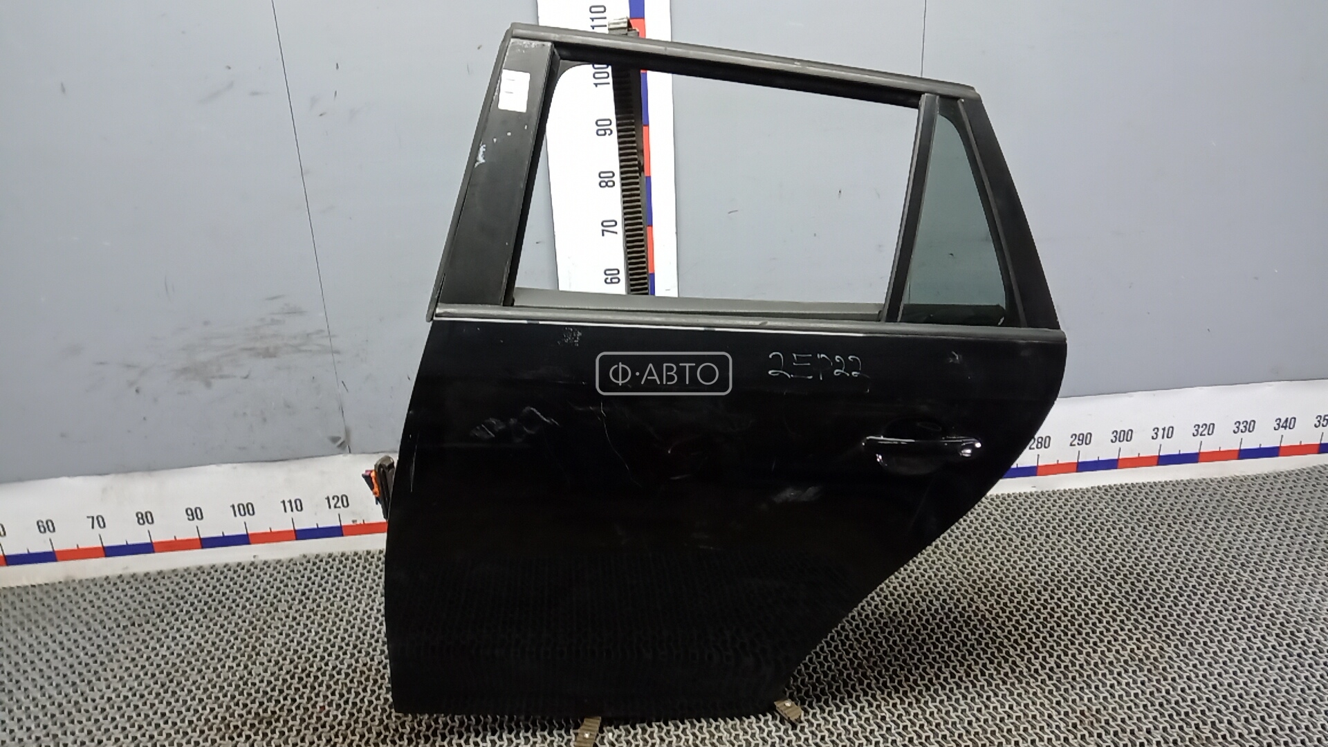 Дверь задняя левая