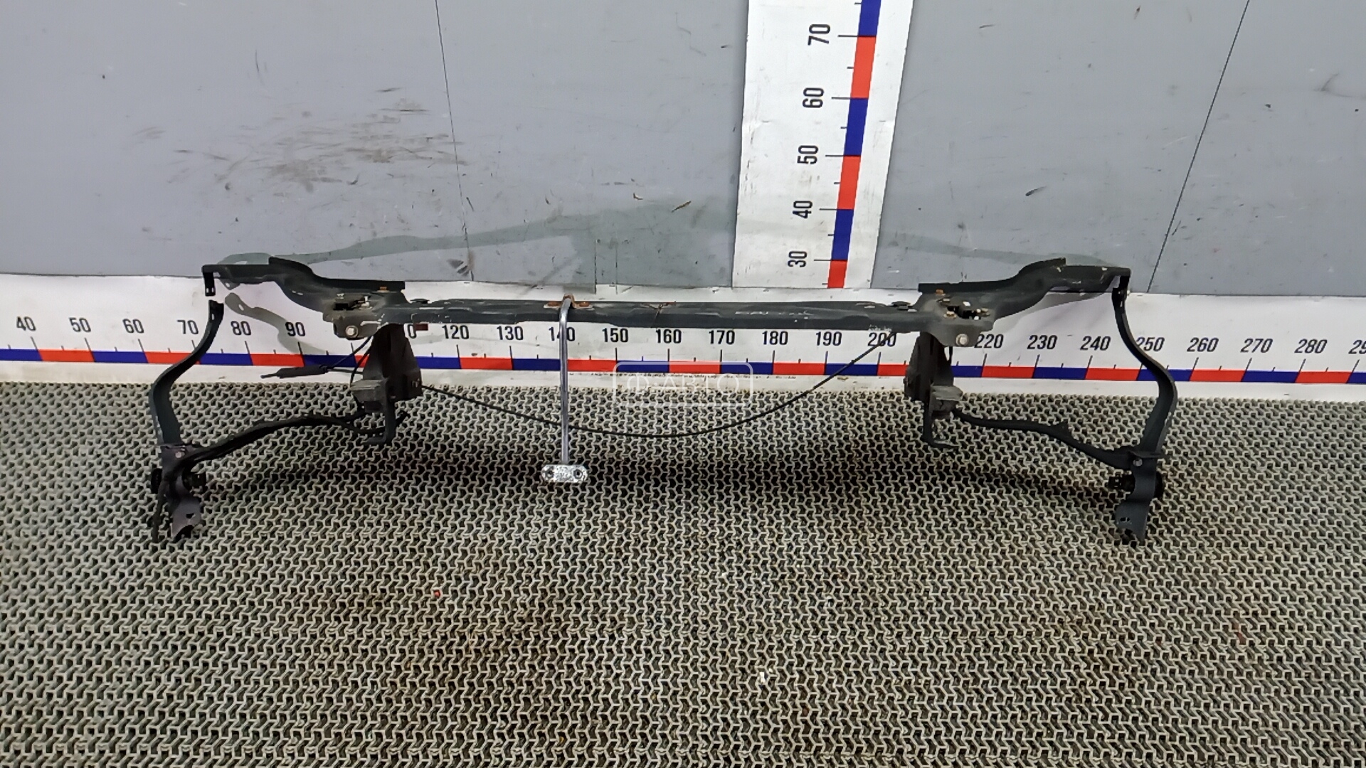 Передняя панель крепления облицовки (телевизор)