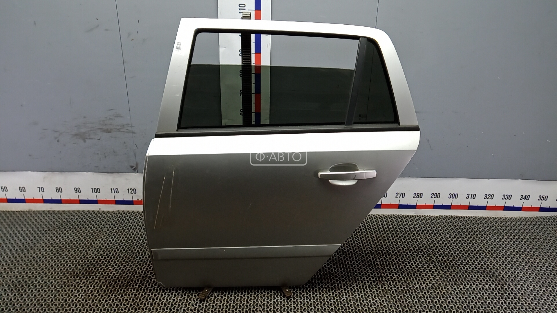 Дверь задняя левая