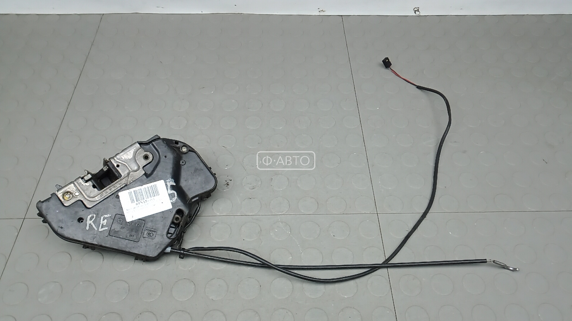 Замок двери задней правой