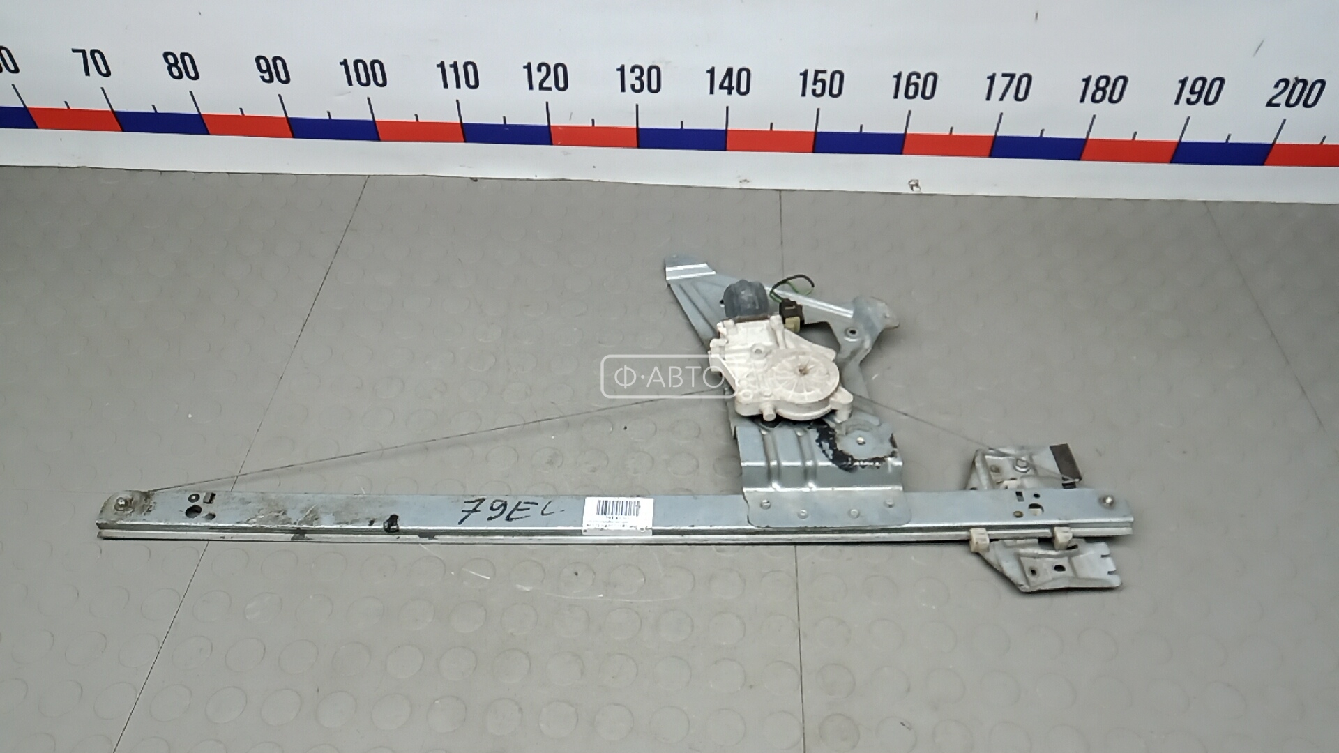 Стеклоподъемник передний правый