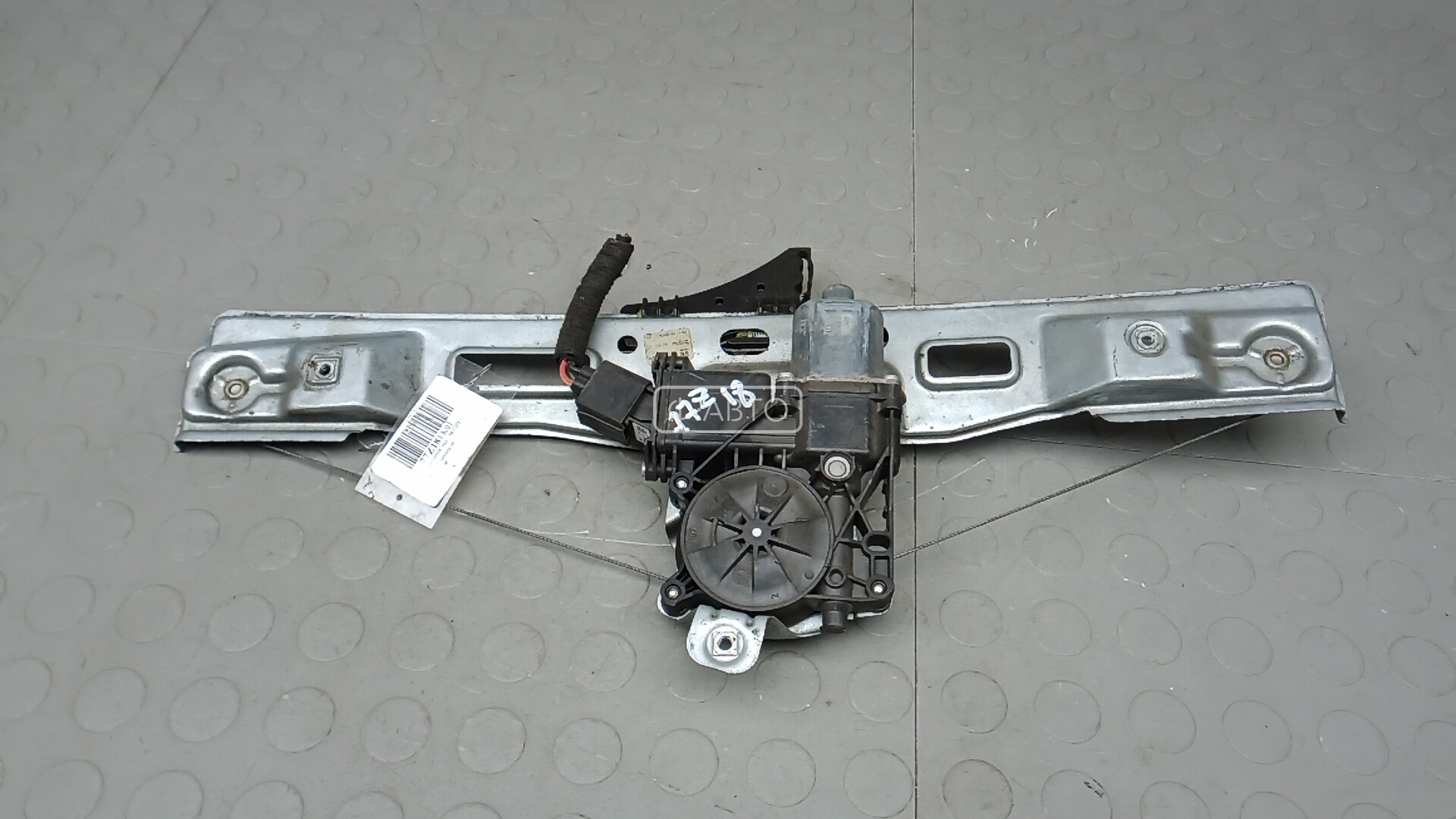 Стеклоподъемник задний левый