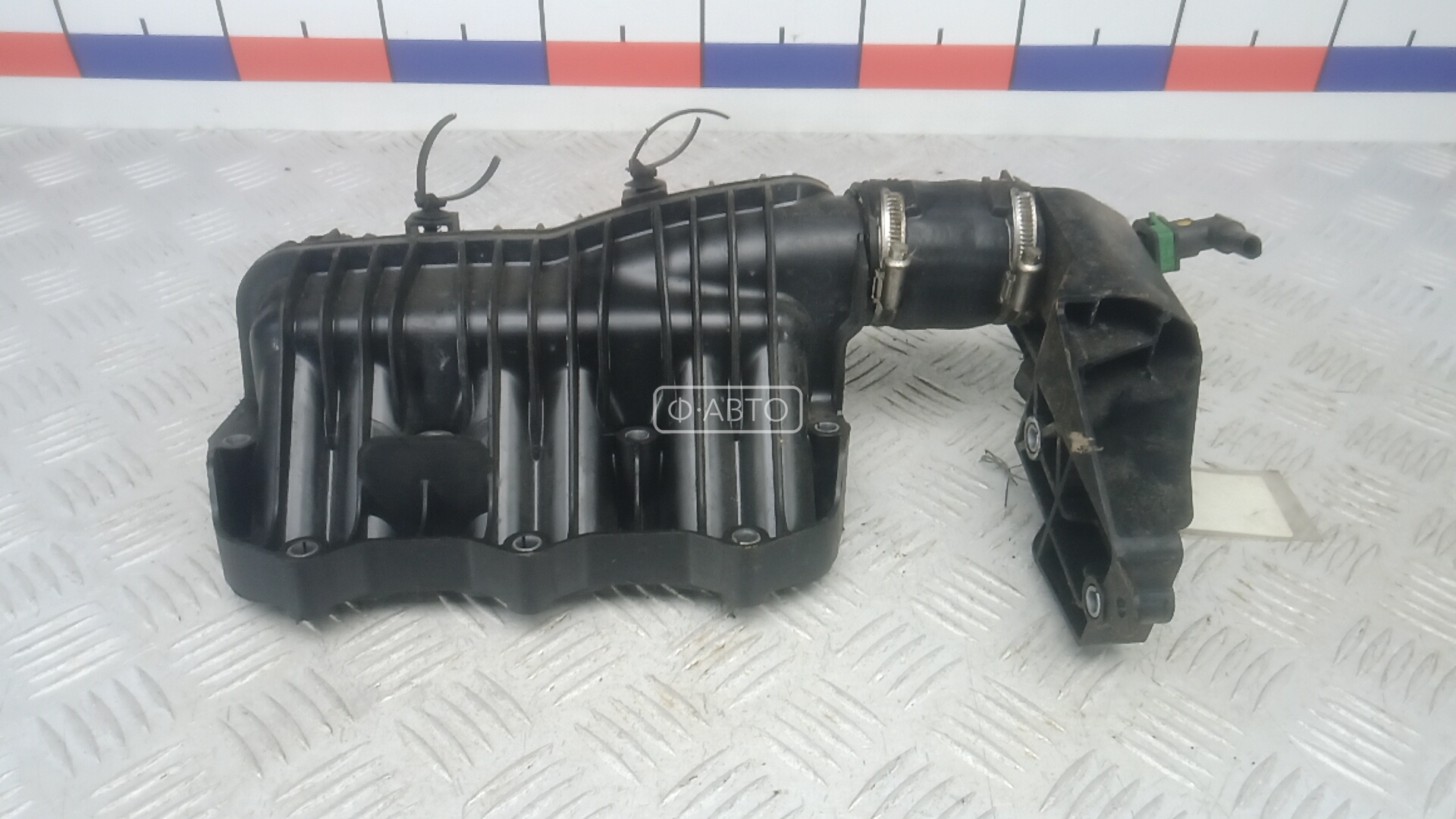 Впускной коллектор бензиновый