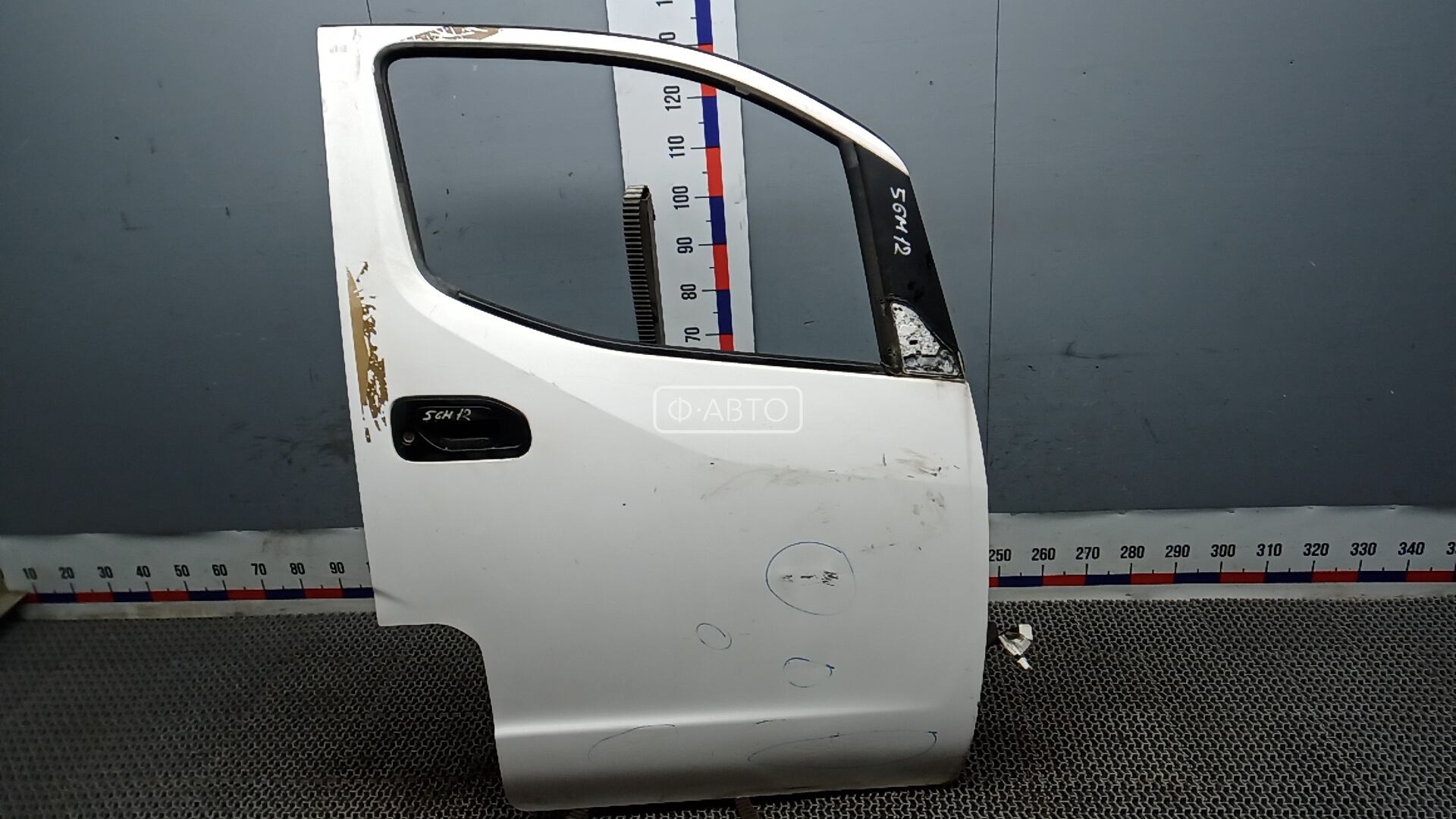 Дверь передняя правая