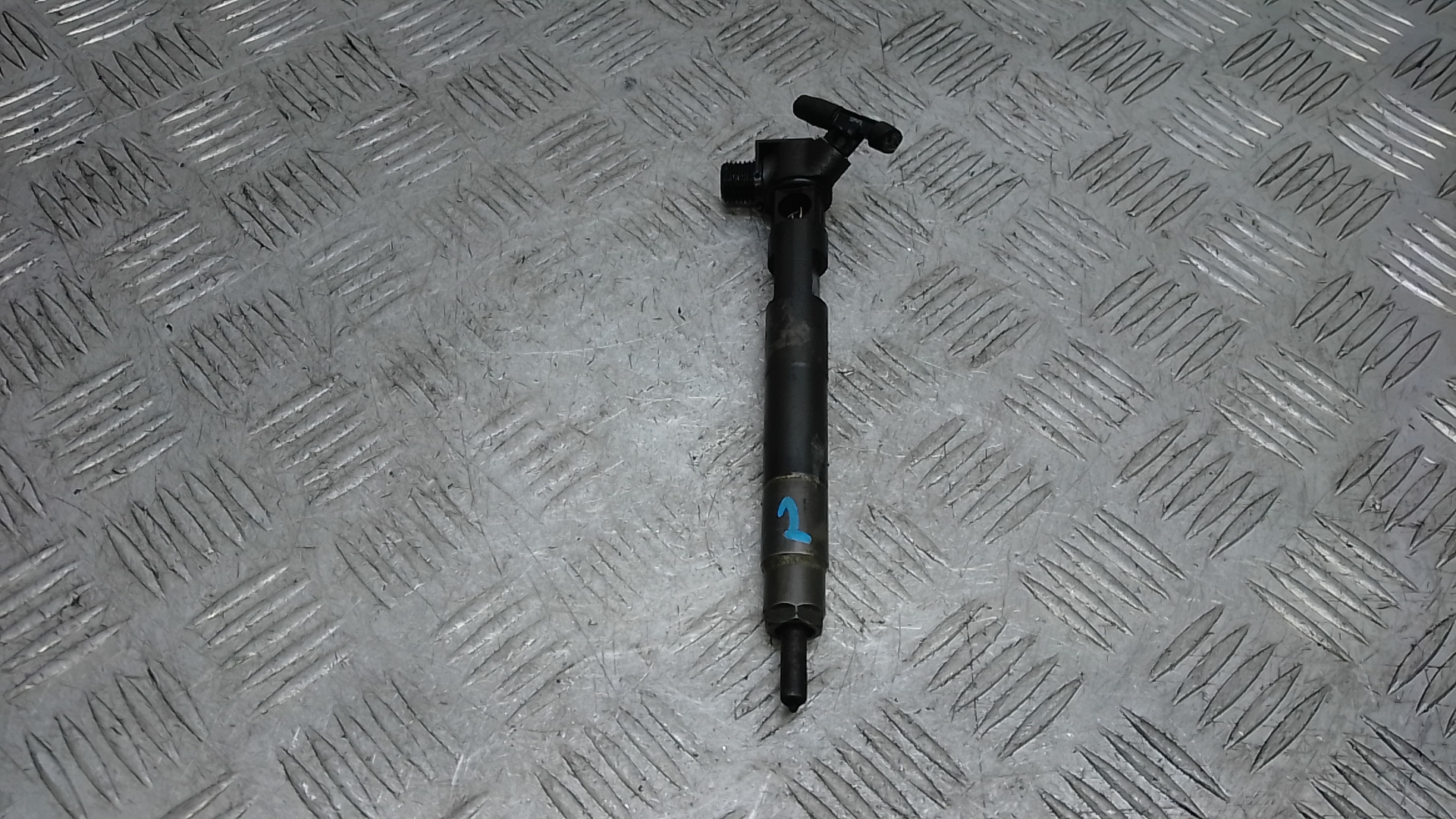 Форсунка дизельная MERCEDES BENZ VITO W639