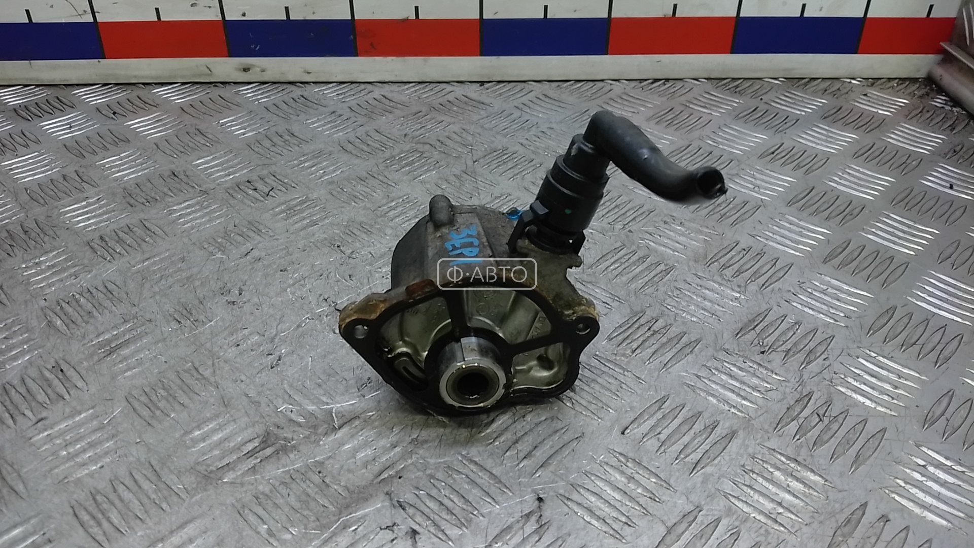 Насос вакуумный