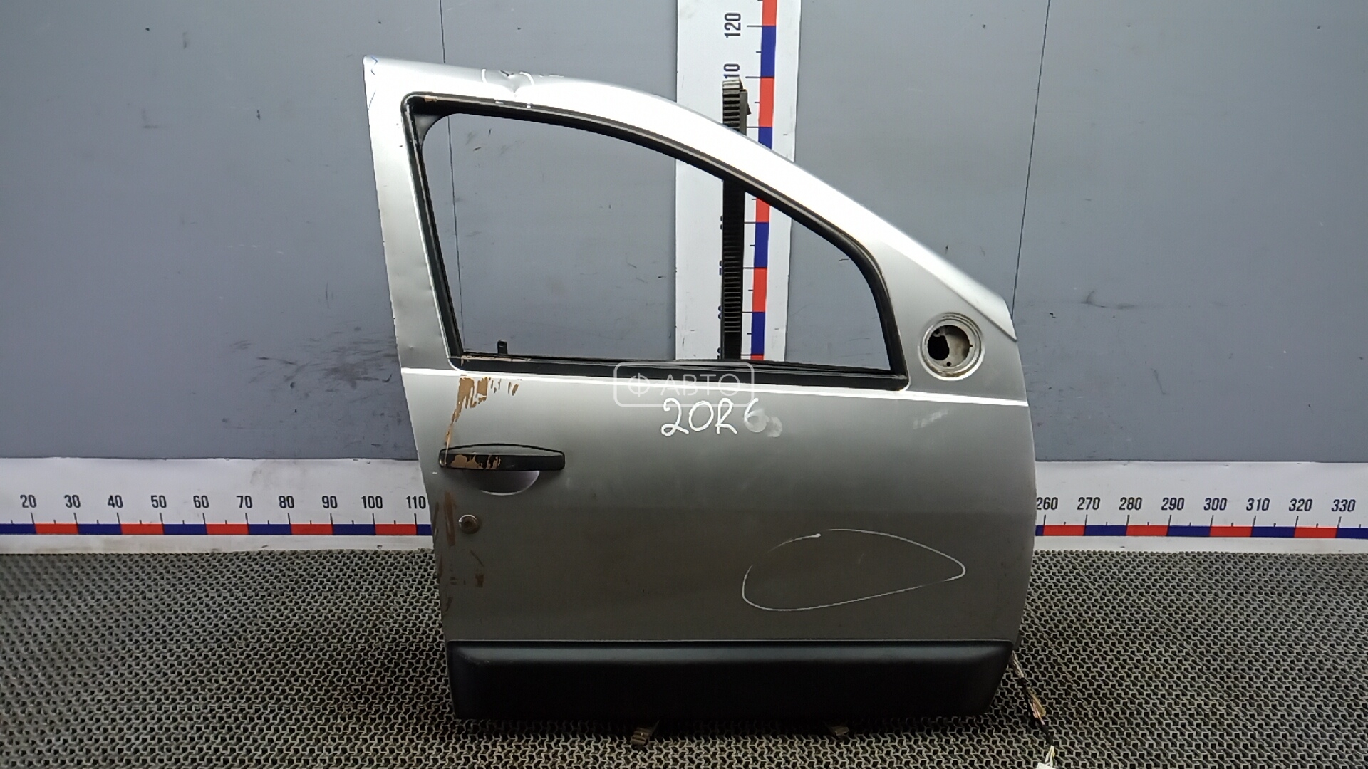 Дверь передняя правая