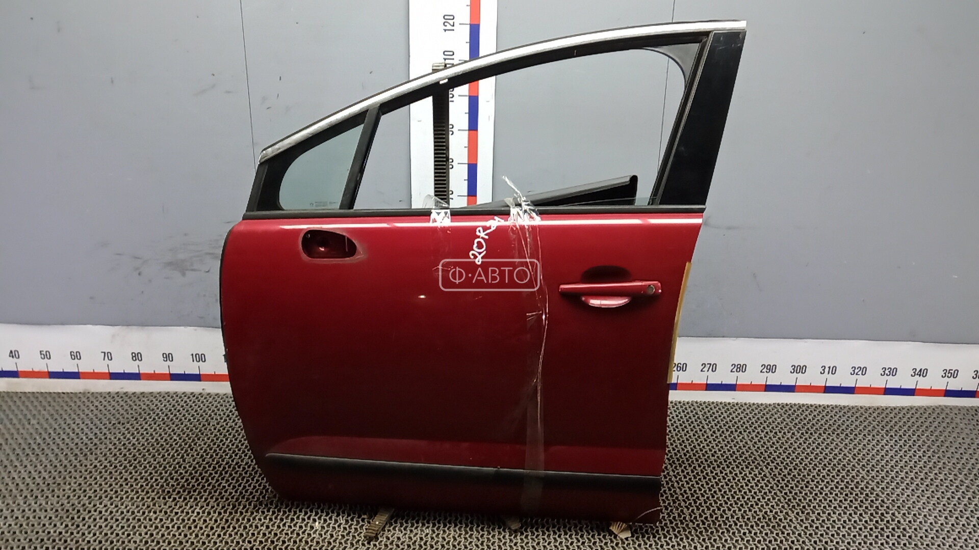 Дверь передняя левая