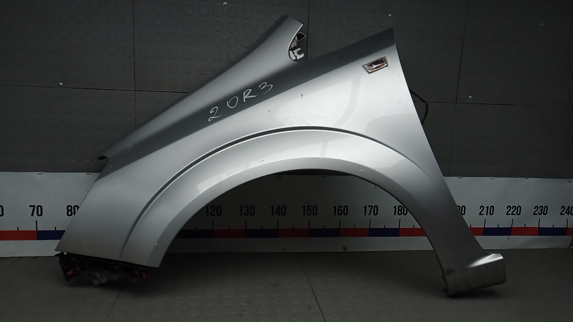 Крыло переднее левое OPEL ZAFIRA B