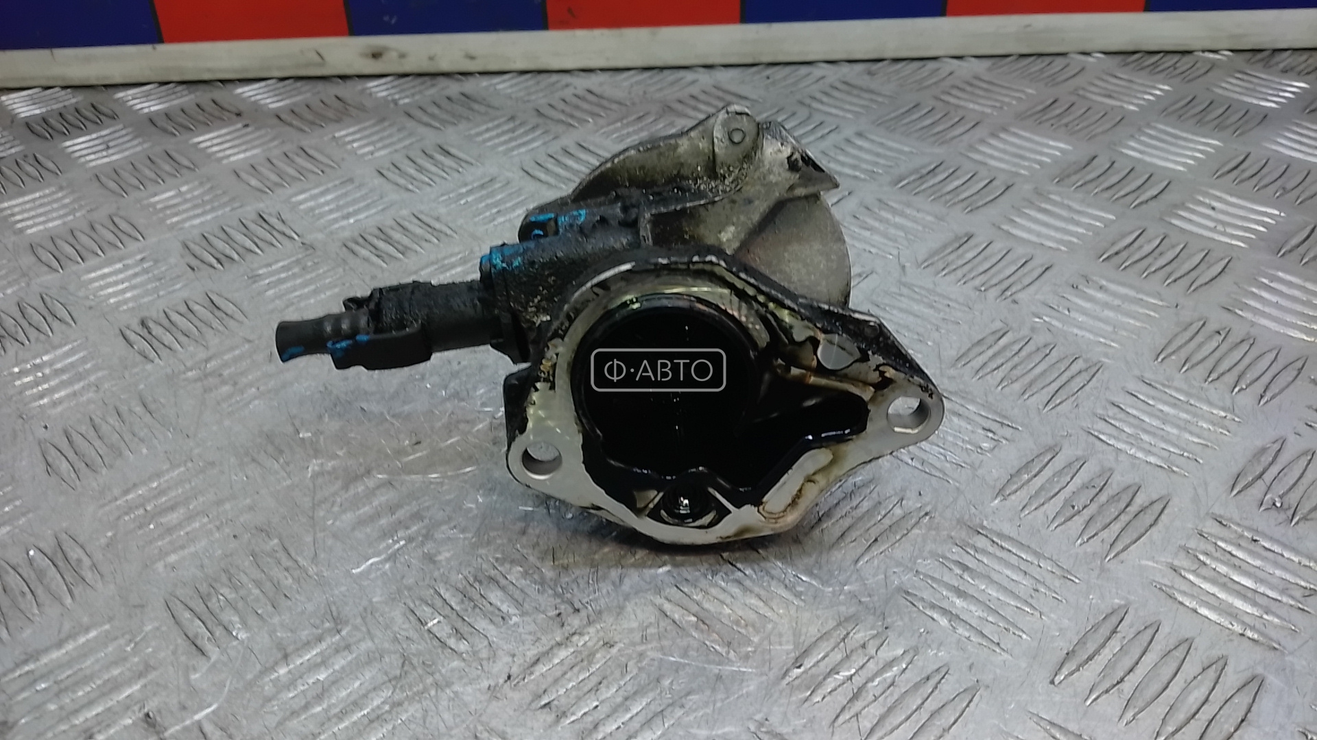 Насос вакуумный