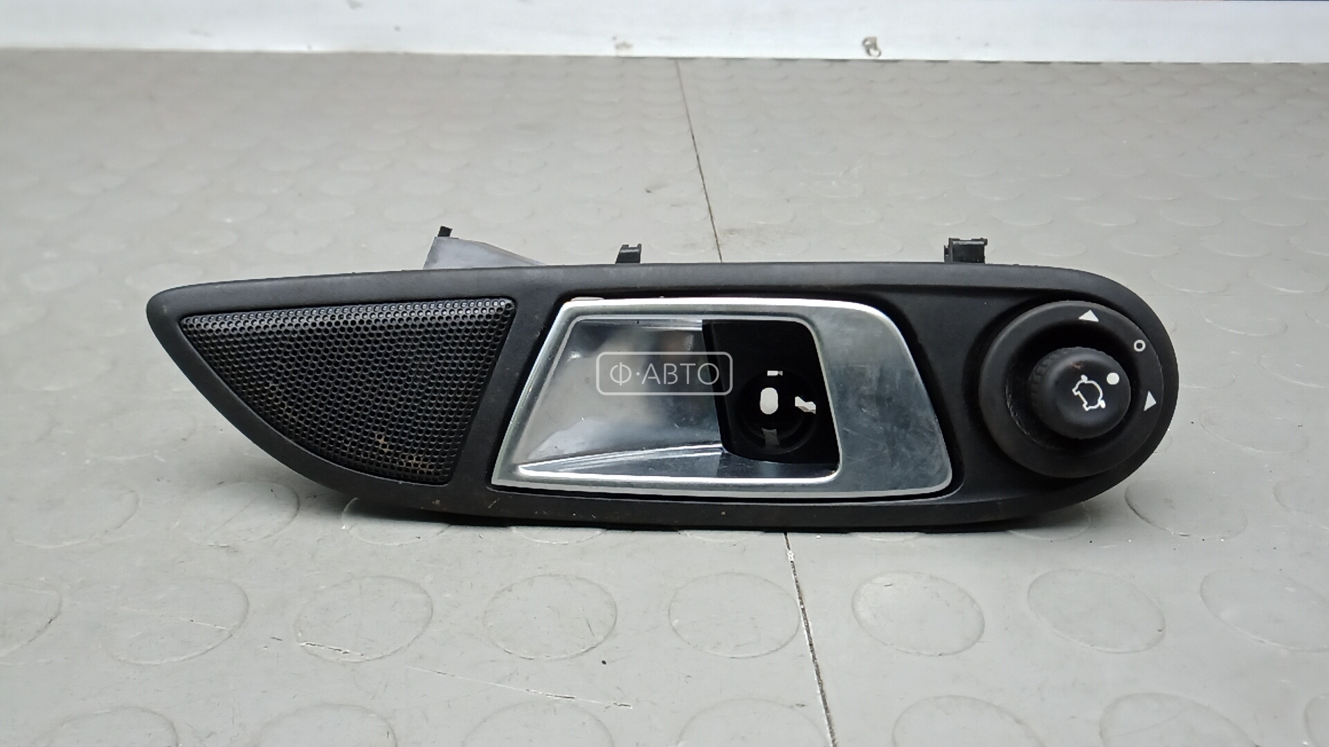 Ручка внутренняя передняя правая