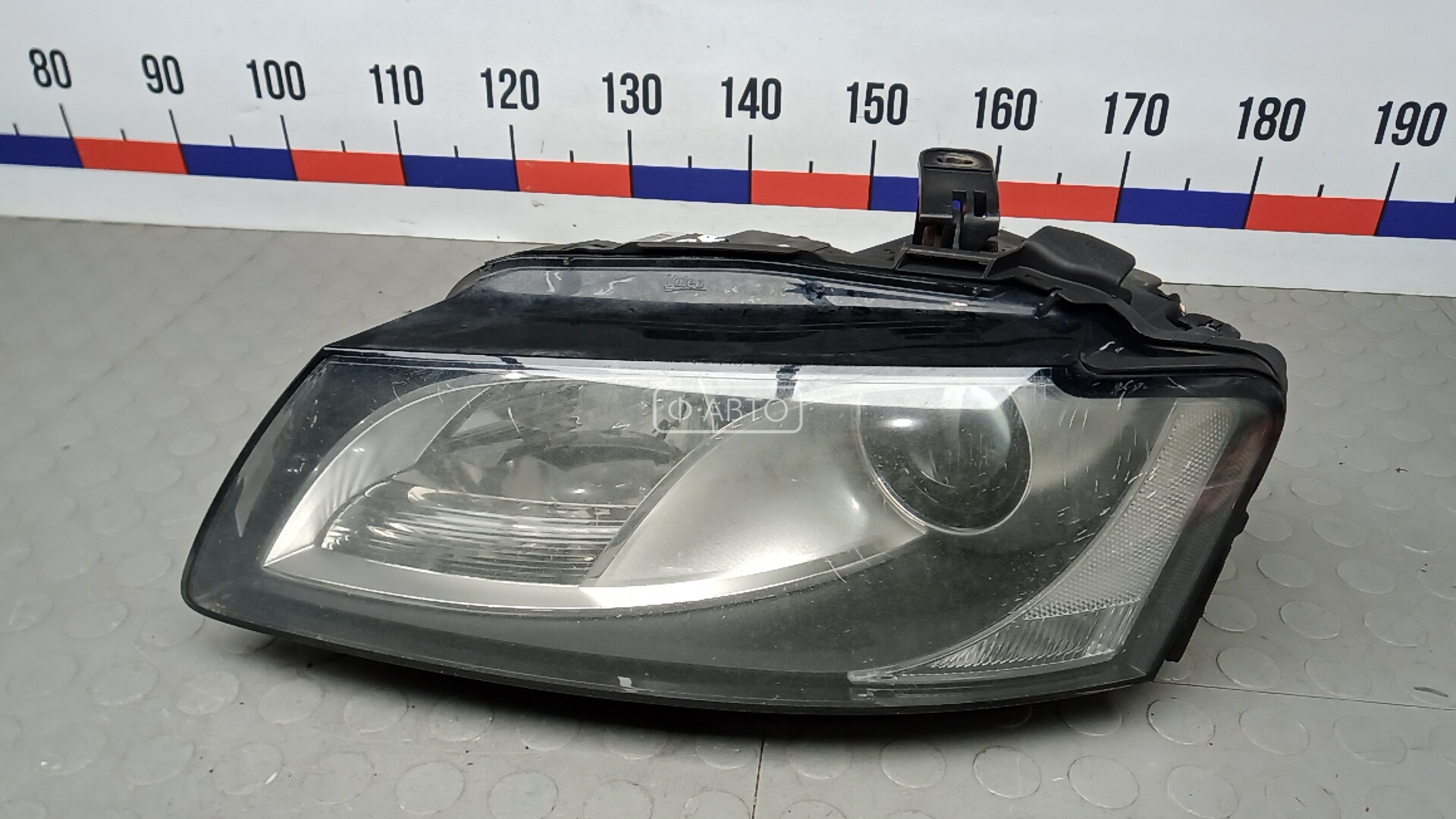 Фара левая